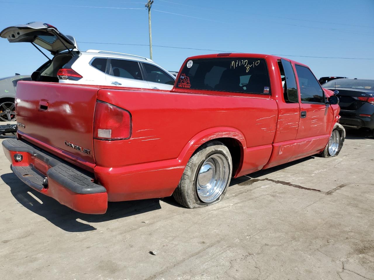 Photo 2 VIN: 1GCCS19W028157729 - CHEVROLET S-10 PICKUP 