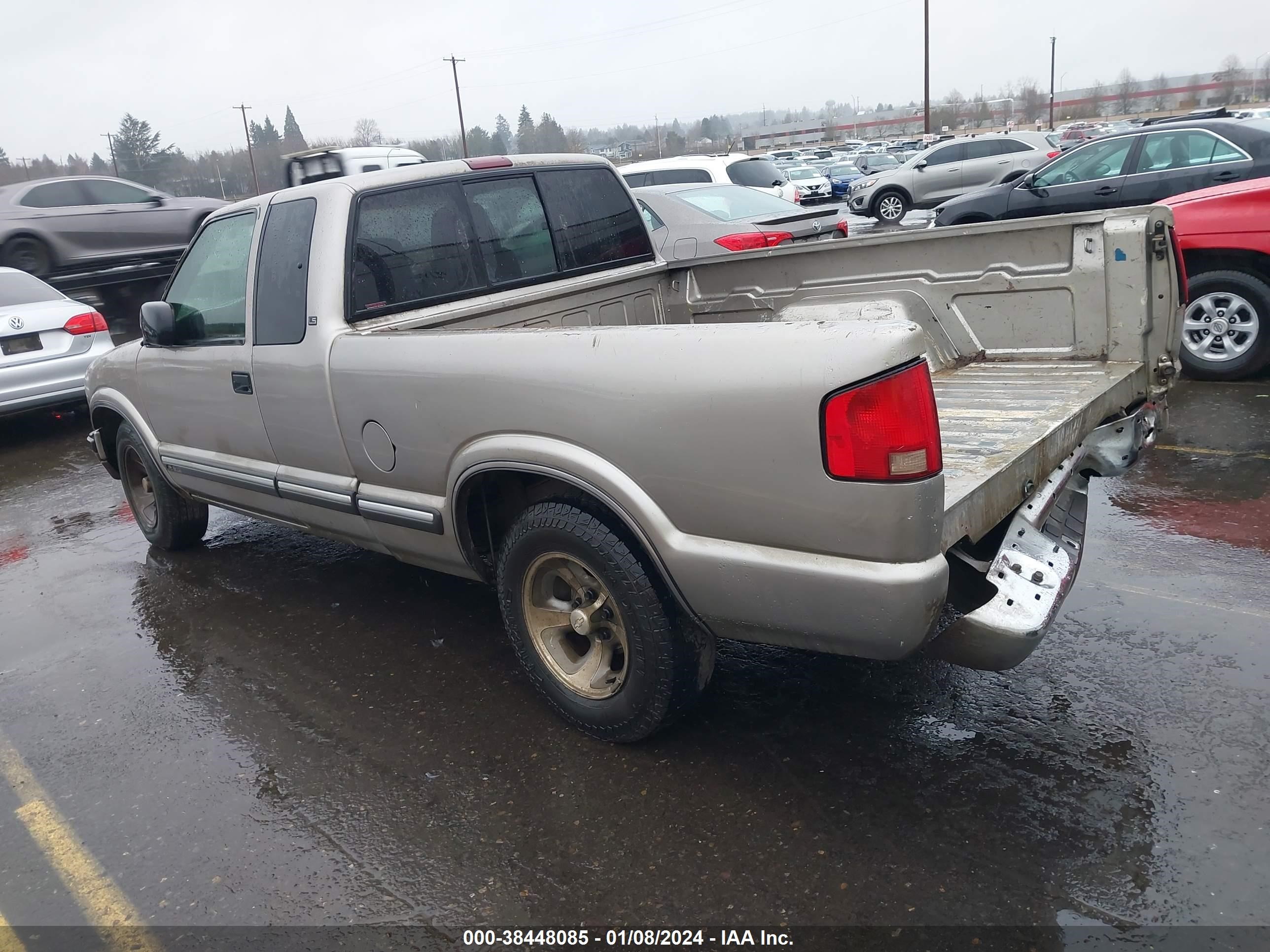 Photo 2 VIN: 1GCCS19W3YK144419 - CHEVROLET S-10 PICKUP 