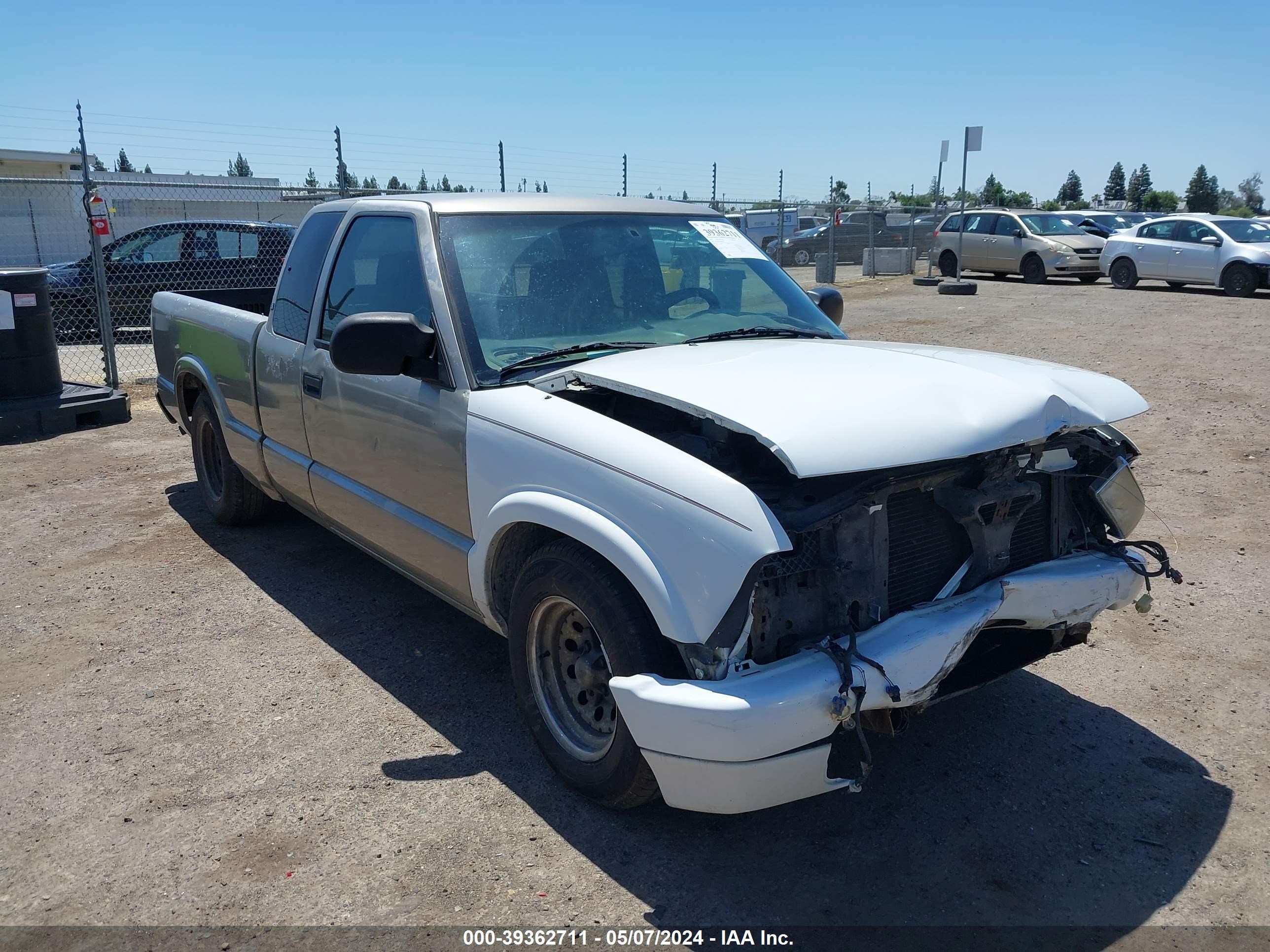 Photo 0 VIN: 1GCCS19W418237792 - CHEVROLET S-10 PICKUP 