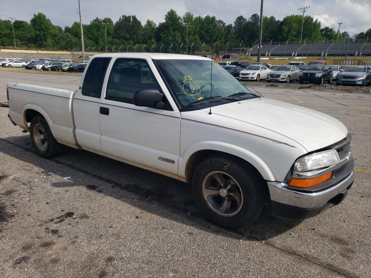 Photo 3 VIN: 1GCCS19W428170757 - CHEVROLET S-10 PICKUP 