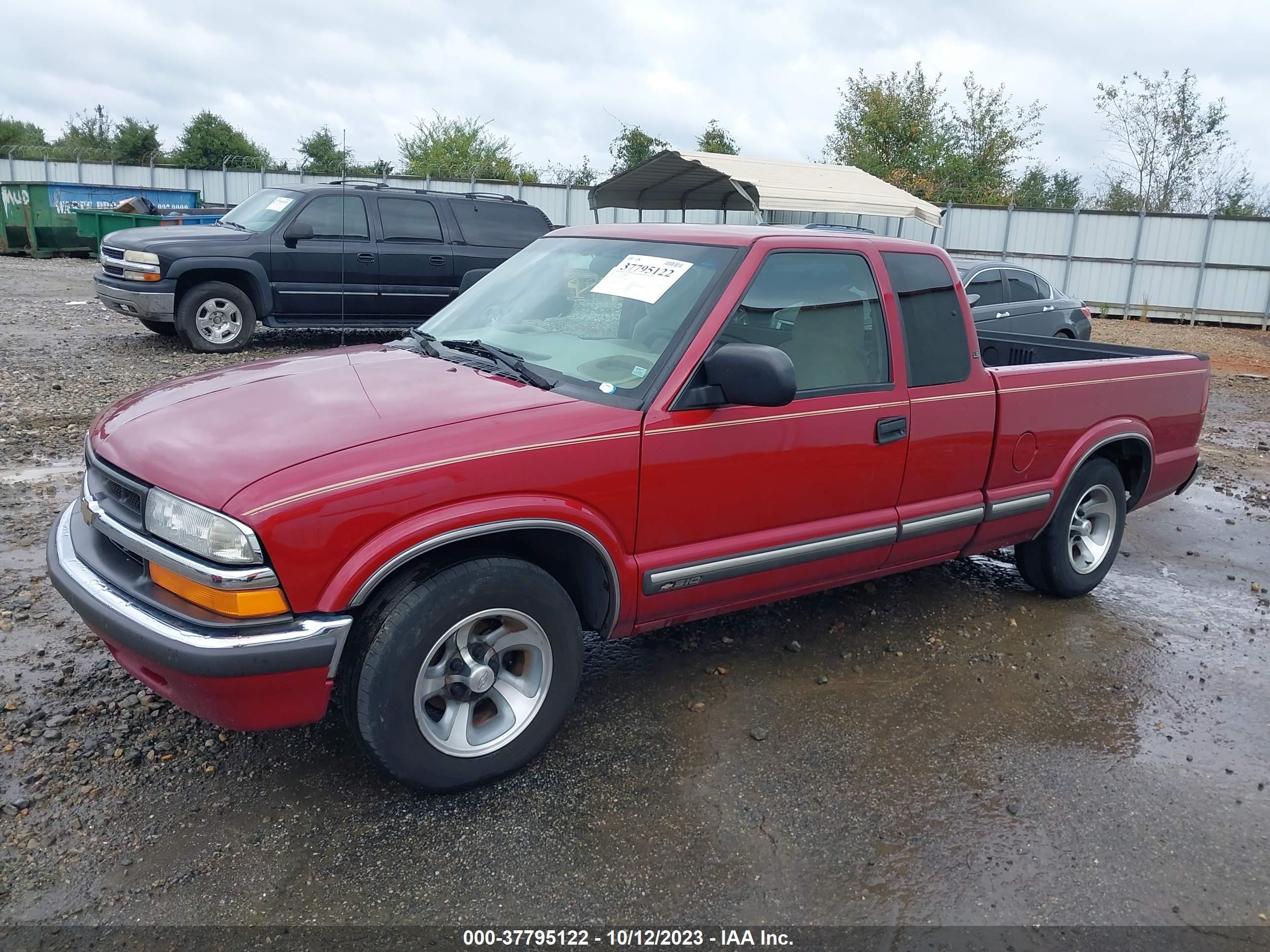 Photo 1 VIN: 1GCCS19W518174623 - CHEVROLET S-10 PICKUP 