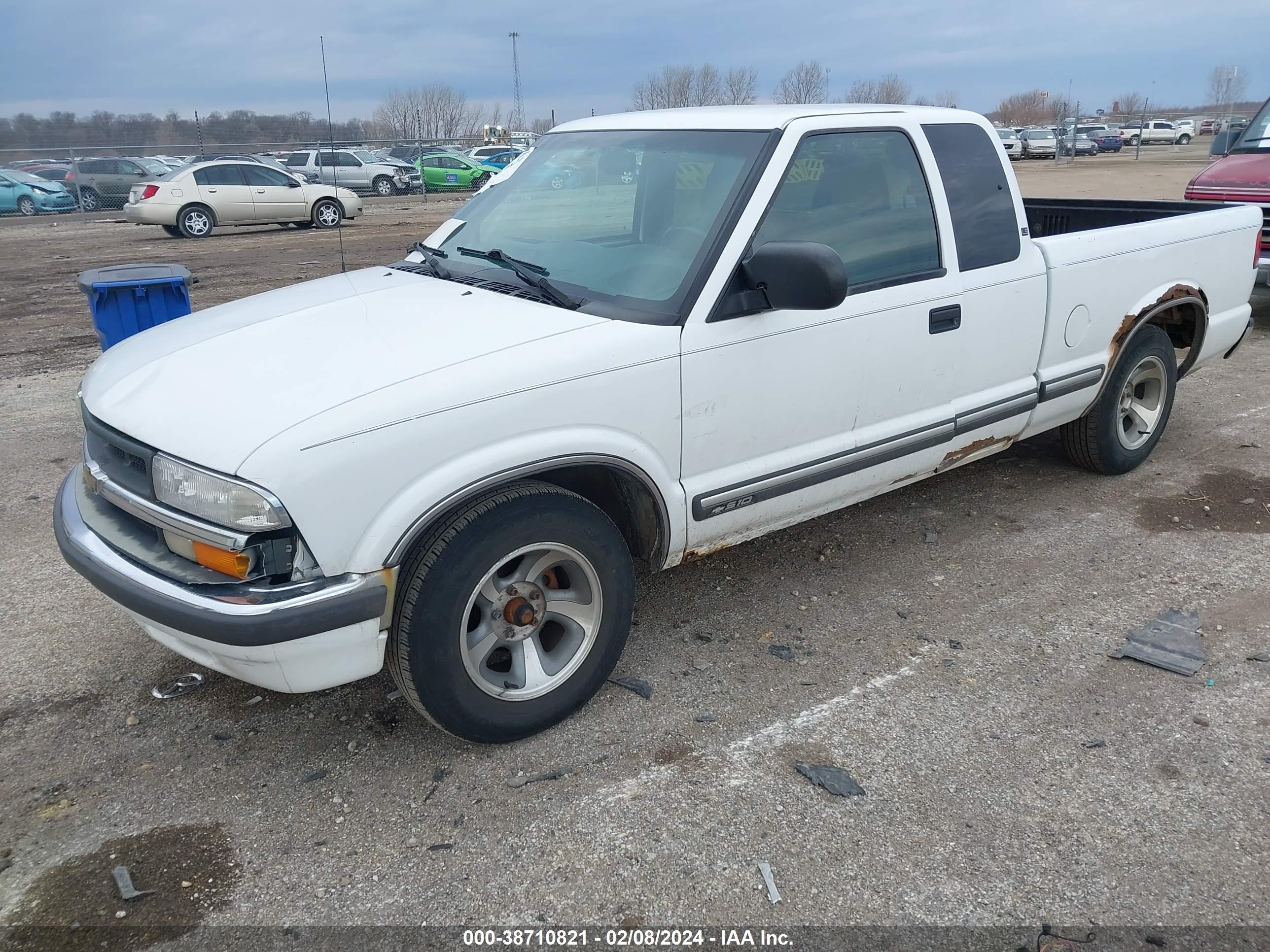 Photo 1 VIN: 1GCCS19W618100238 - CHEVROLET S-10 PICKUP 