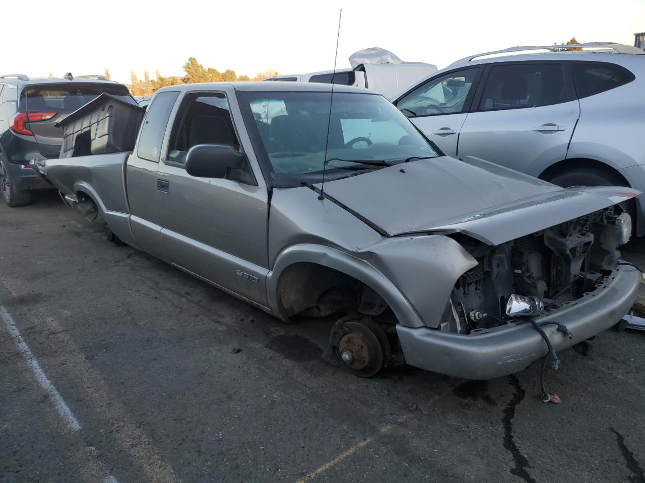 Photo 3 VIN: 1GCCS19W918221040 - CHEVROLET S-10 PICKUP 