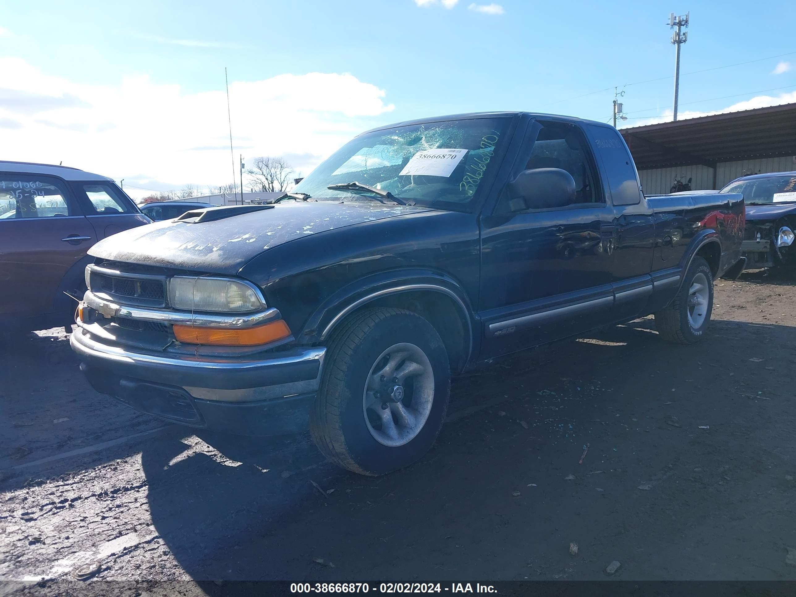 Photo 1 VIN: 1GCCS19W928216776 - CHEVROLET S-10 PICKUP 