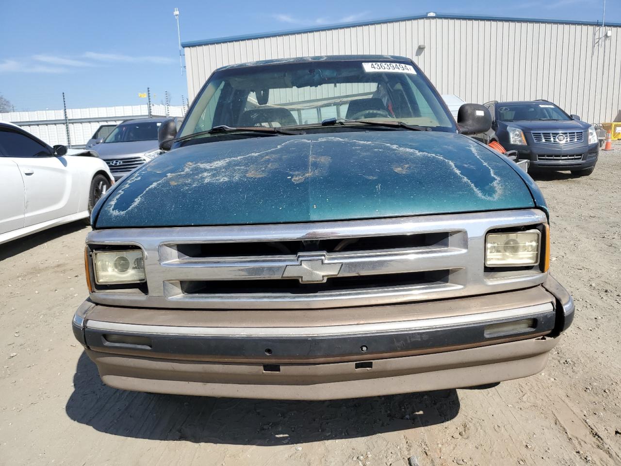 Photo 4 VIN: 1GCCS19X0T8204994 - CHEVROLET S-10 PICKUP 