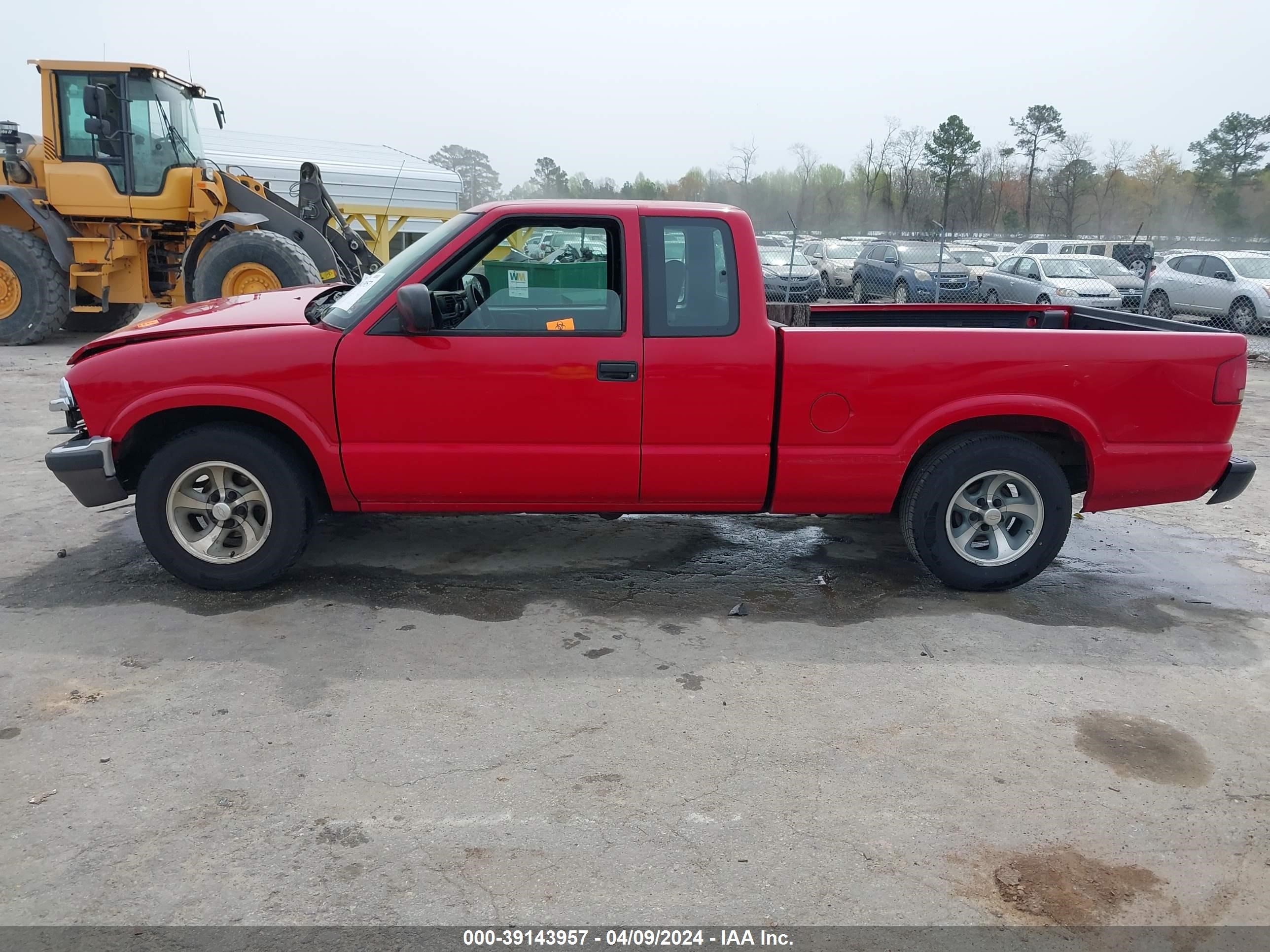 Photo 13 VIN: 1GCCS19X438290326 - CHEVROLET S-10 PICKUP 