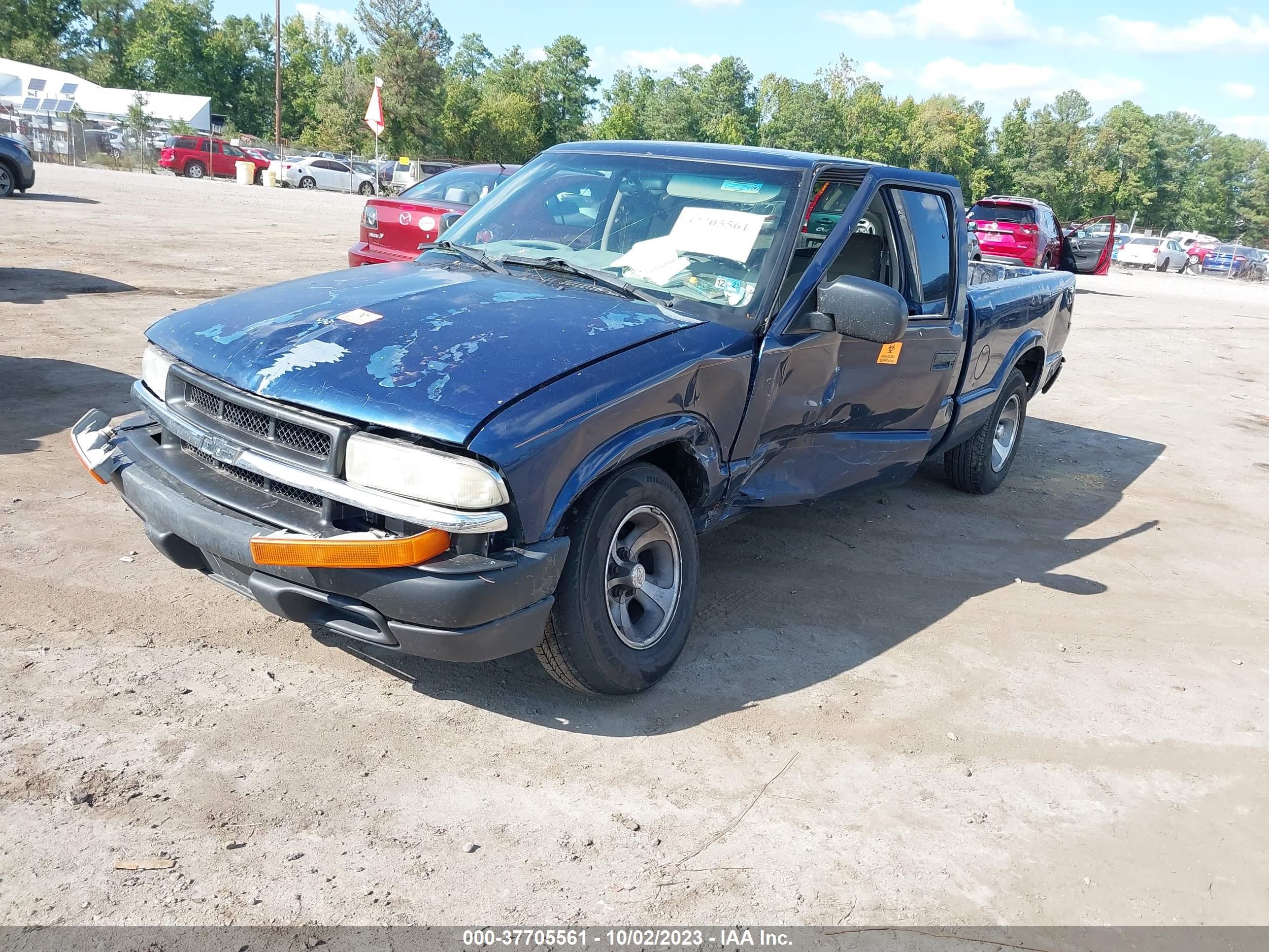 Photo 1 VIN: 1GCCS19X738159567 - CHEVROLET S-10 PICKUP 