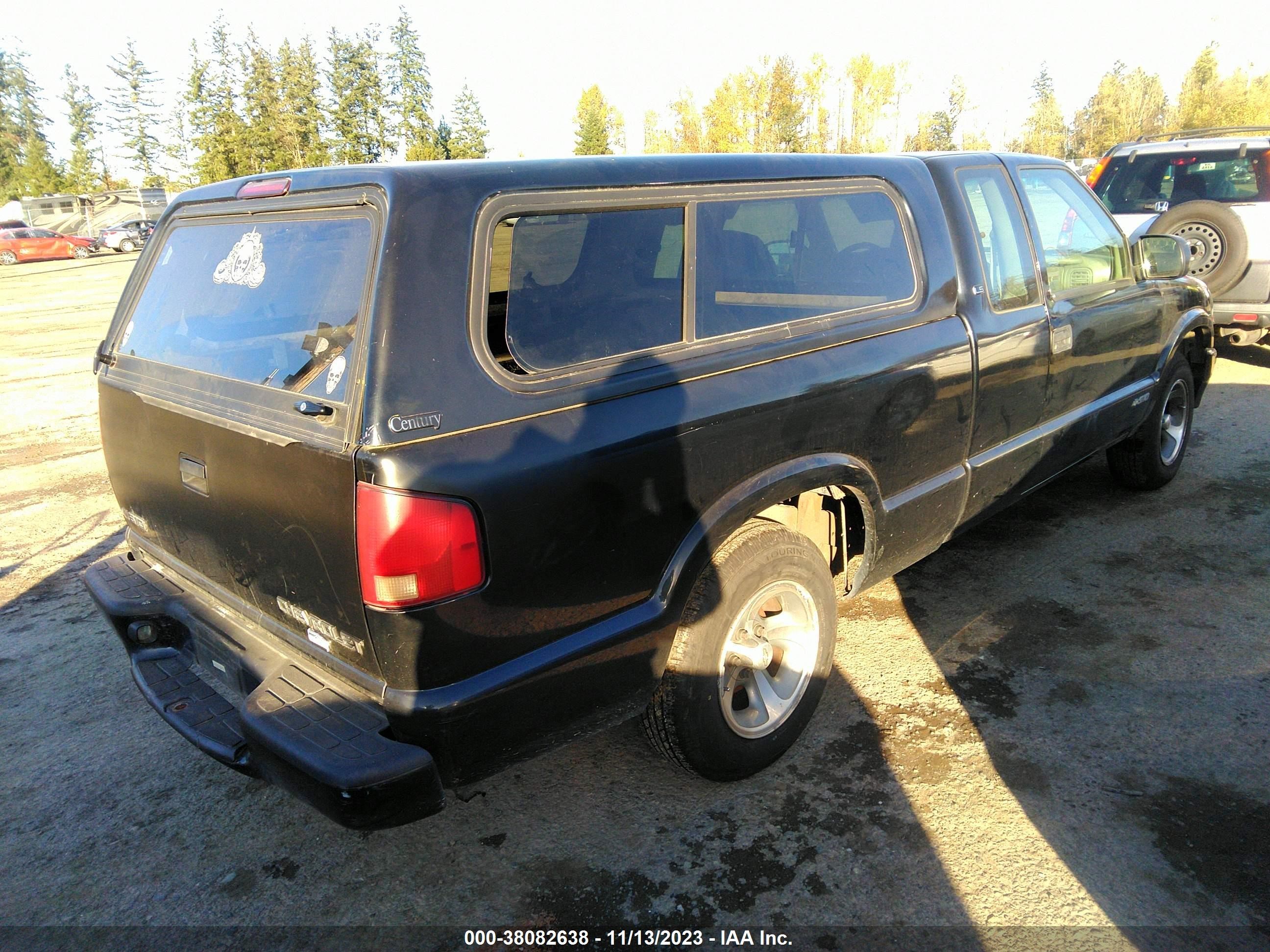 Photo 3 VIN: 1GCCS19X738177597 - CHEVROLET S-10 PICKUP 