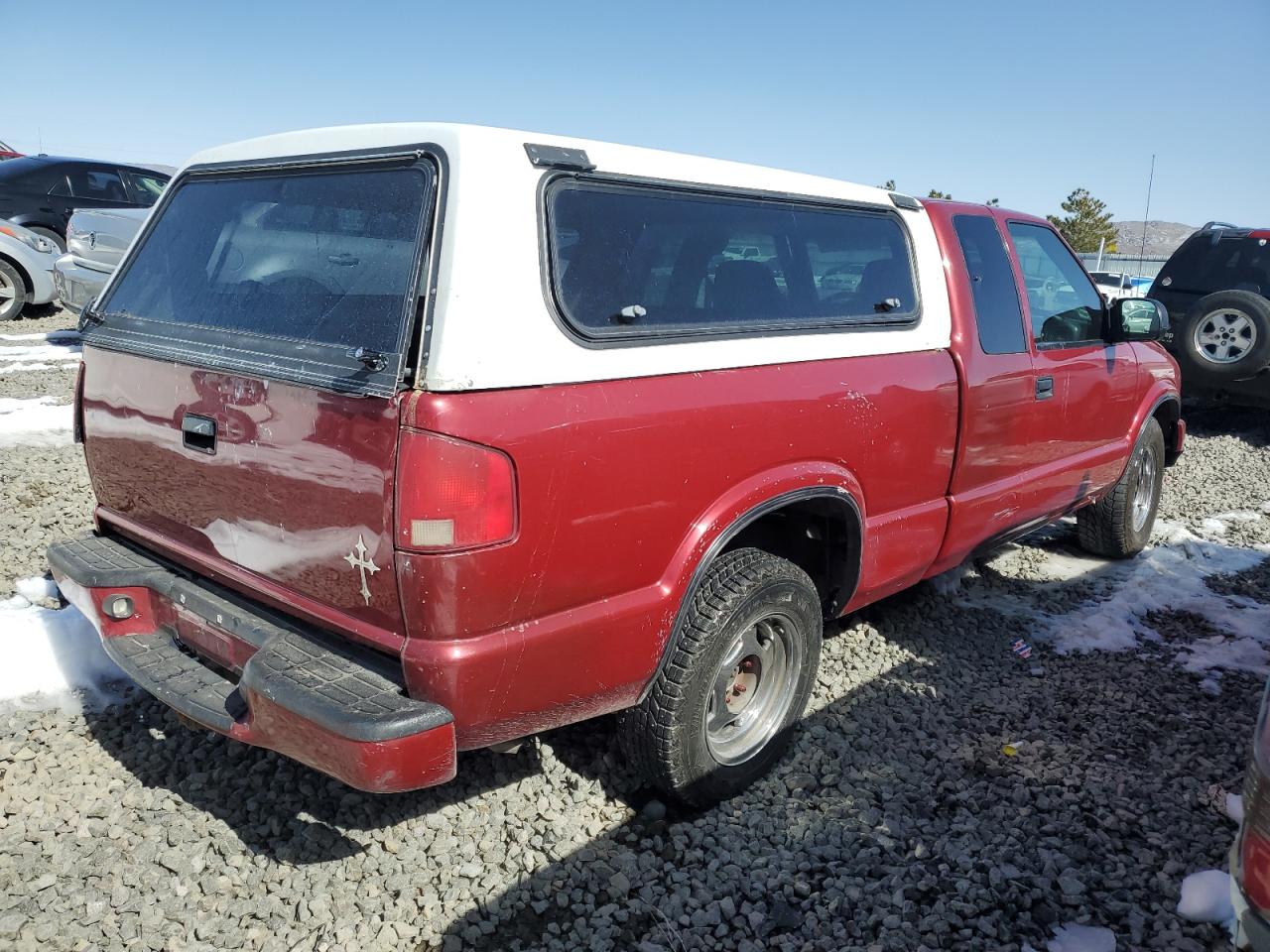 Photo 2 VIN: 1GCCS19X838109910 - CHEVROLET S-10 PICKUP 