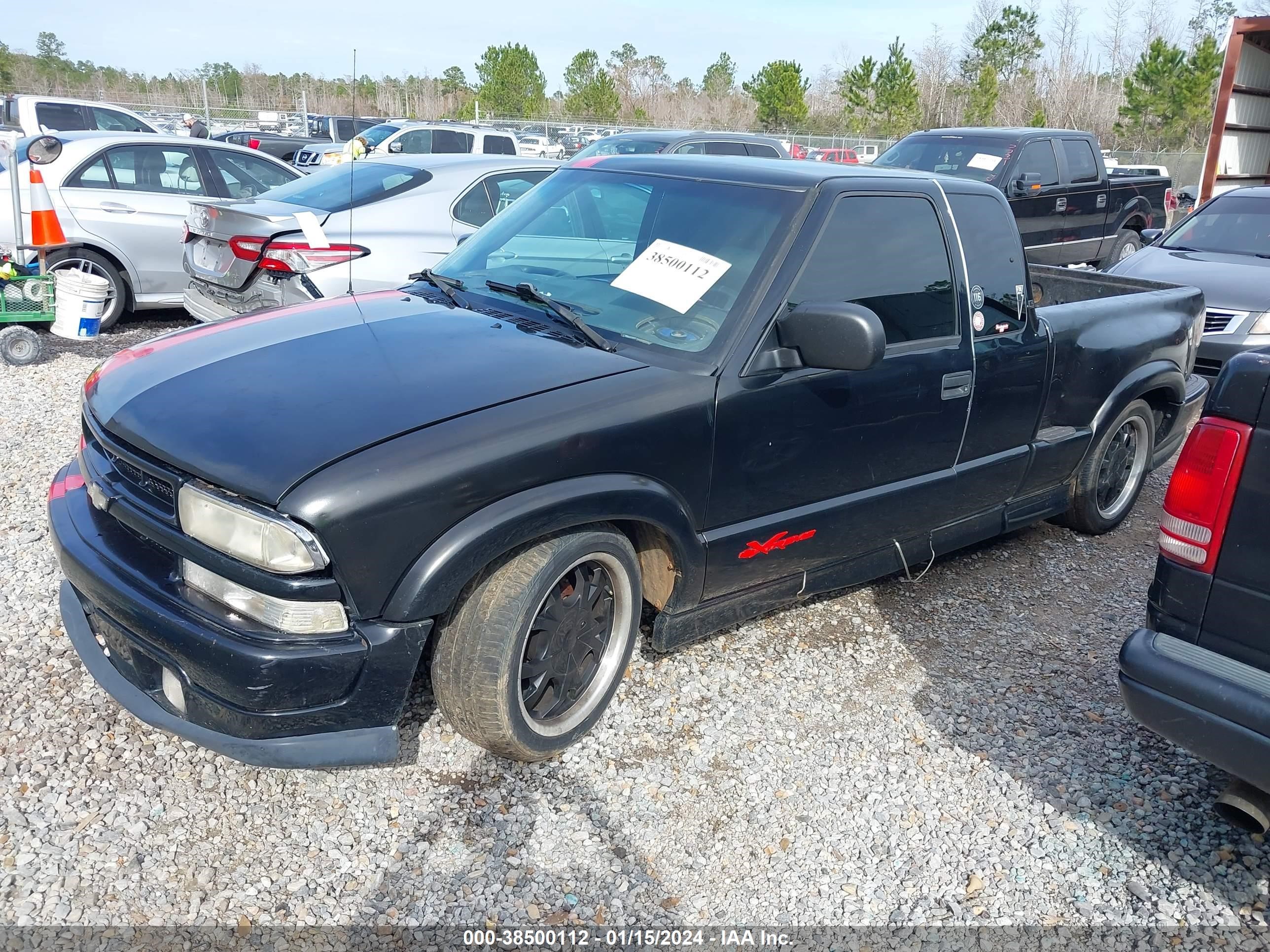 Photo 1 VIN: 1GCCS19X938168934 - CHEVROLET S-10 PICKUP 