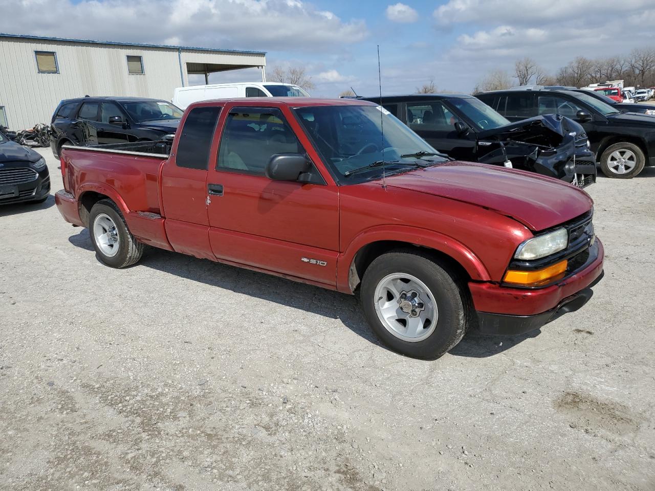 Photo 3 VIN: 1GCCS19X9W8142077 - CHEVROLET S-10 PICKUP 