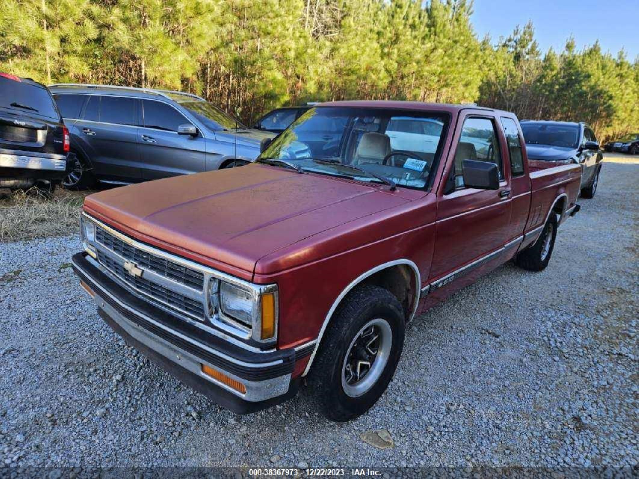 Photo 2 VIN: 1GCCS19Z1N0163813 - CHEVROLET S-10 PICKUP 