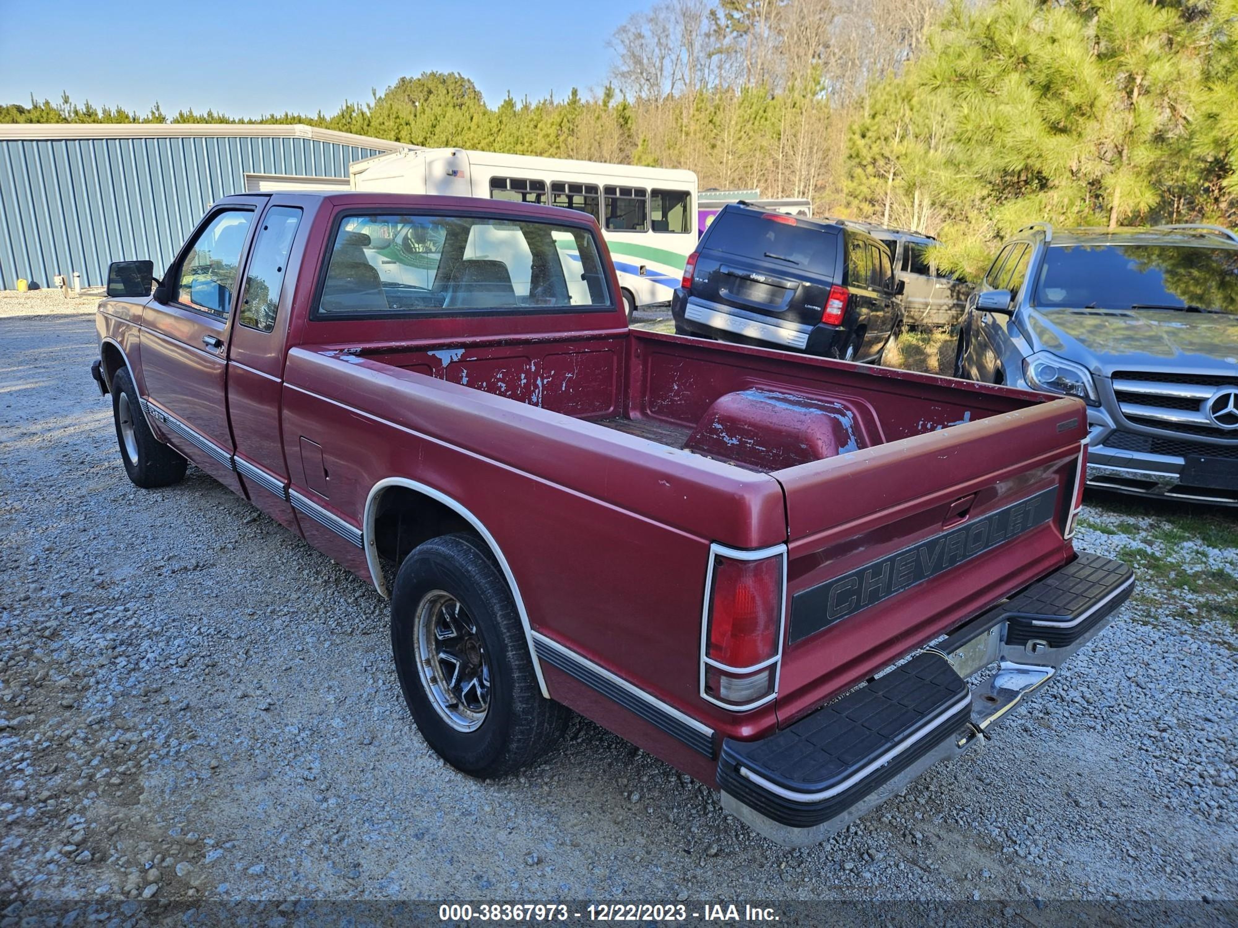 Photo 3 VIN: 1GCCS19Z1N0163813 - CHEVROLET S-10 PICKUP 