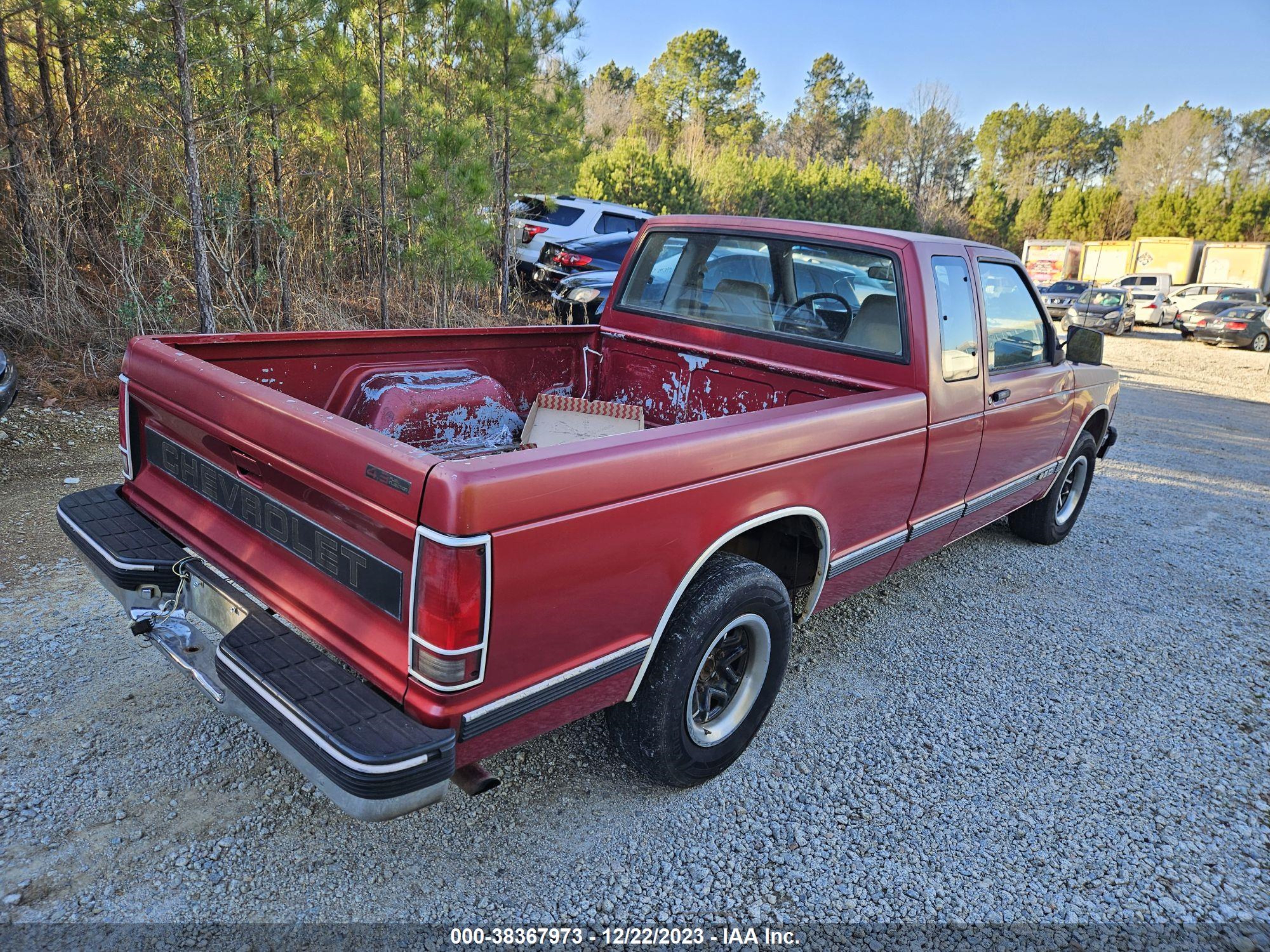 Photo 4 VIN: 1GCCS19Z1N0163813 - CHEVROLET S-10 PICKUP 