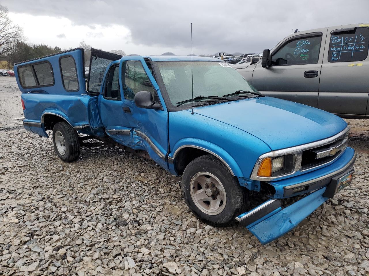 Photo 3 VIN: 1GCCS19Z7SK143758 - CHEVROLET S-10 PICKUP 