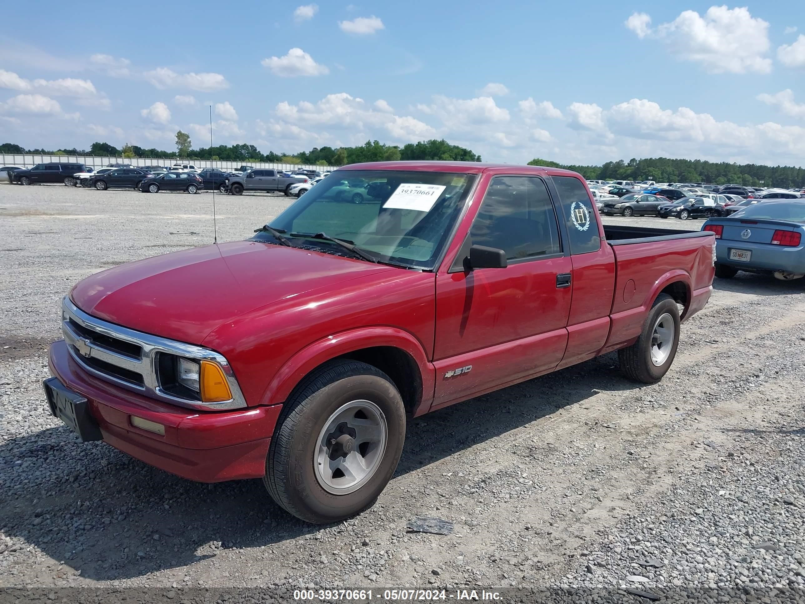 Photo 1 VIN: 1GCCS19Z8R8167493 - CHEVROLET S-10 PICKUP 