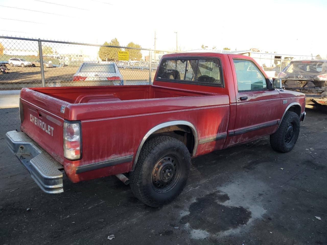 Photo 2 VIN: 1GCCT14Z1P8177171 - CHEVROLET S-10 PICKUP 