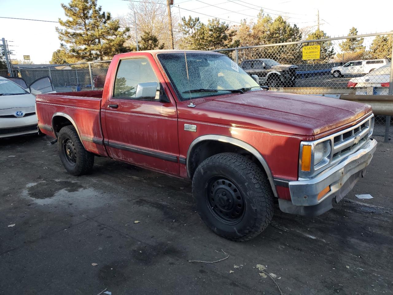 Photo 3 VIN: 1GCCT14Z1P8177171 - CHEVROLET S-10 PICKUP 