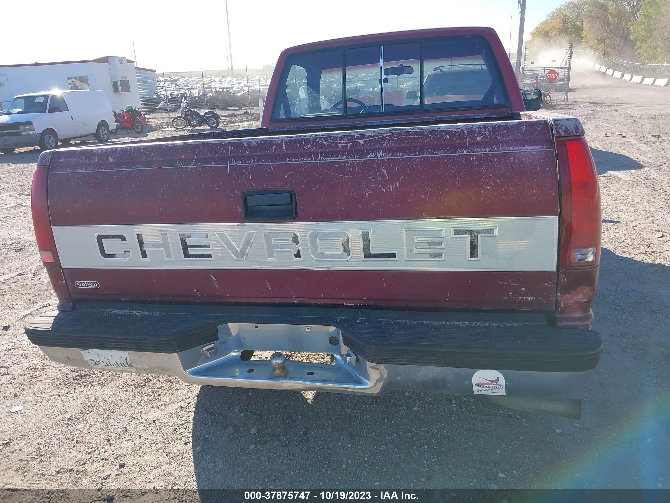 Photo 7 VIN: 1GCDK14KXLZ205225 - CHEVROLET GMT-400 