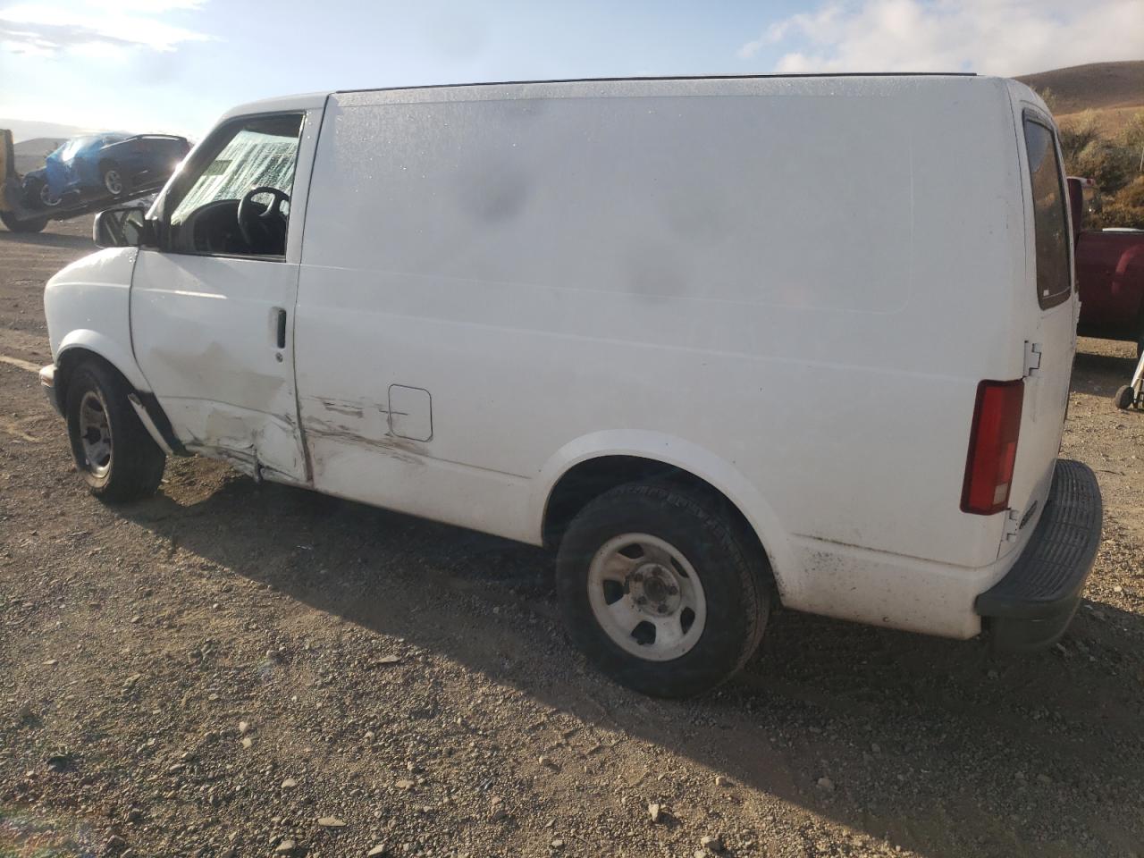 Photo 1 VIN: 1GCDL19W31B105725 - CHEVROLET ASTRO 