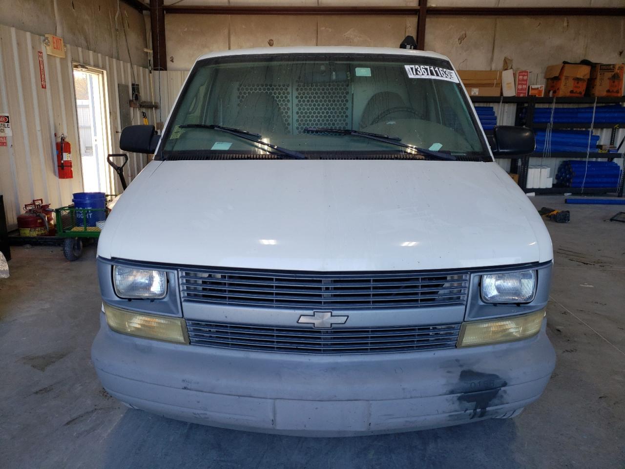 Photo 4 VIN: 1GCDL19X55B120564 - CHEVROLET ASTRO 