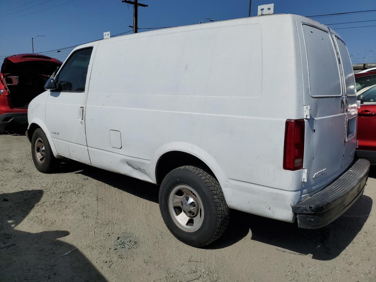 Photo 1 VIN: 1GCDM19W61B139039 - CHEVROLET ASTRO 