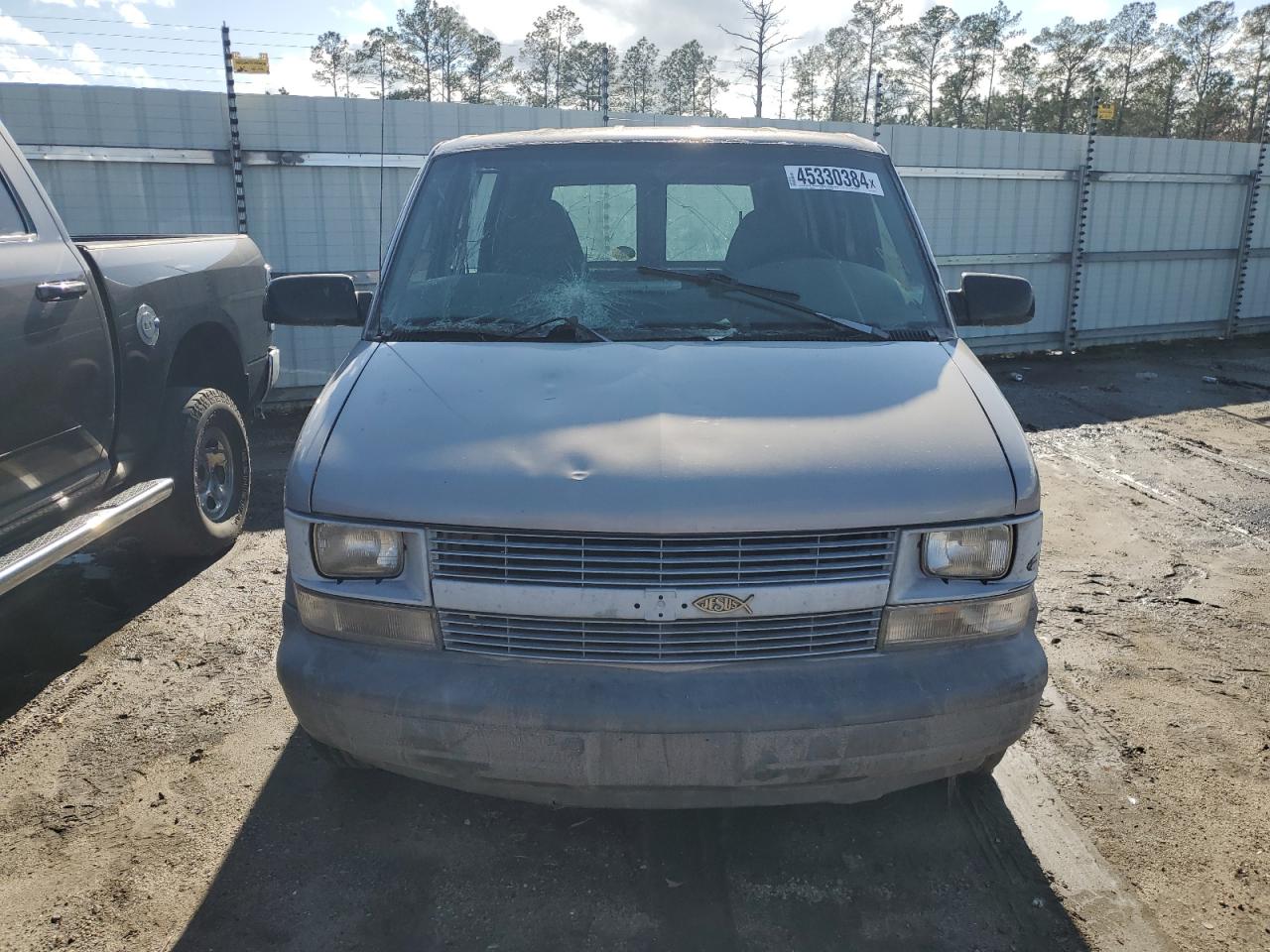 Photo 4 VIN: 1GCDM19W6YB144767 - CHEVROLET ASTRO 