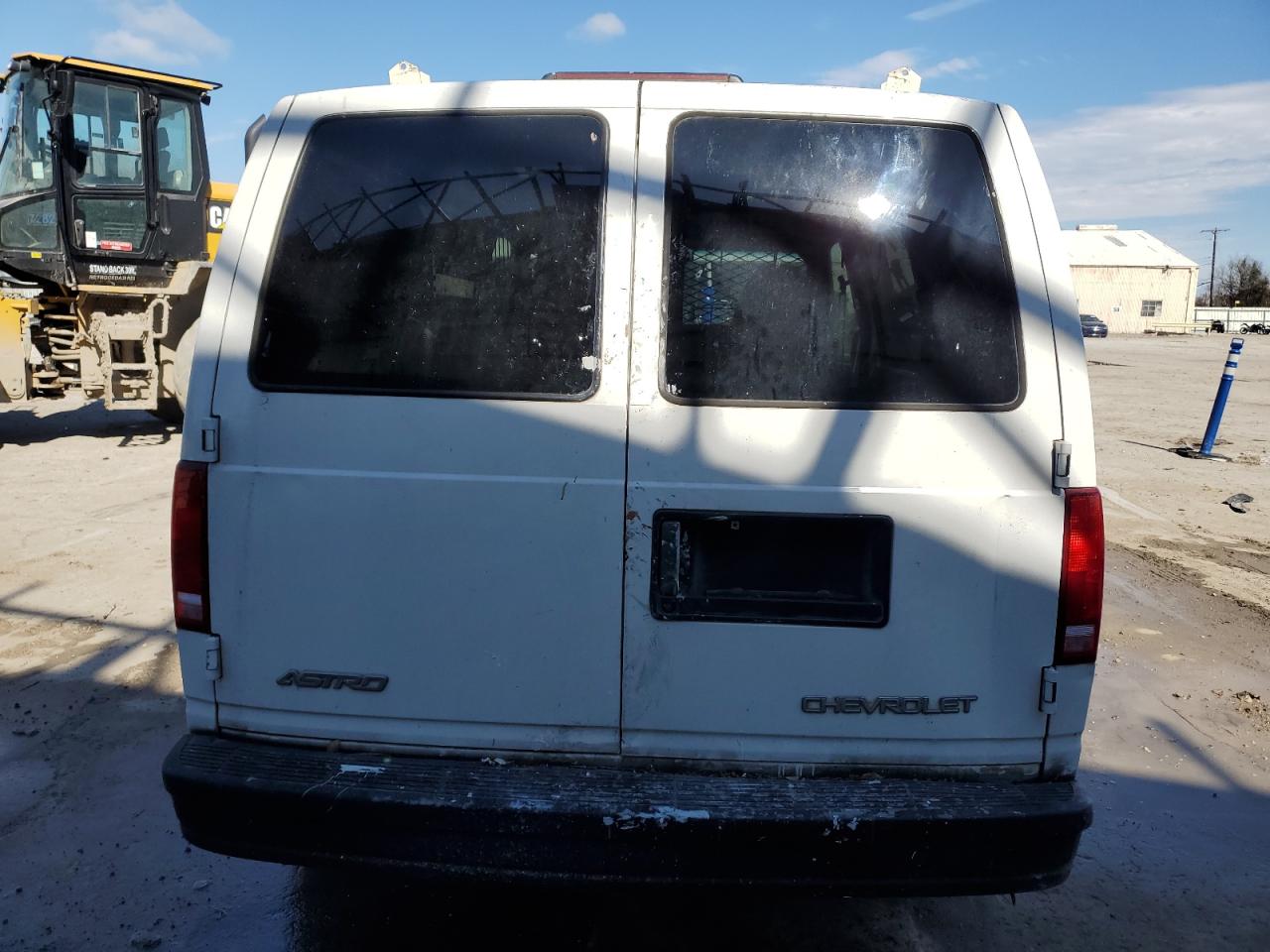 Photo 5 VIN: 1GCDM19W91B140380 - CHEVROLET ASTRO 