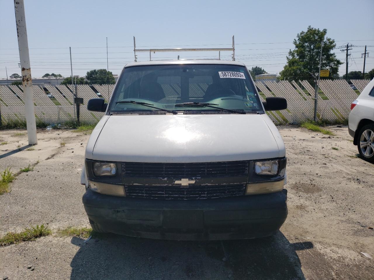 Photo 4 VIN: 1GCDM19WXXB132734 - CHEVROLET ASTRO 