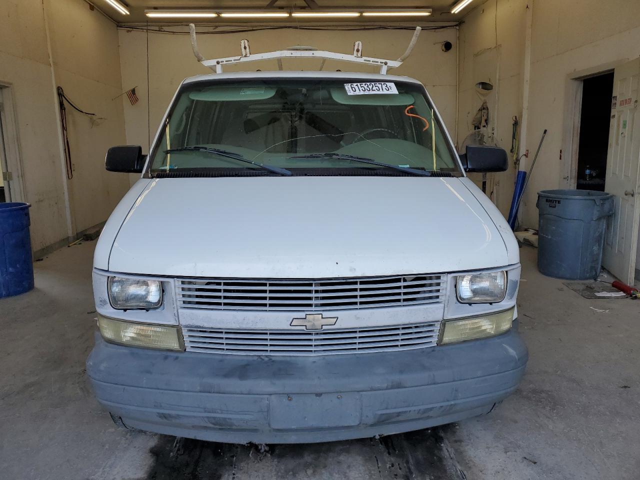 Photo 4 VIN: 1GCDM19X13B132611 - CHEVROLET ASTRO 