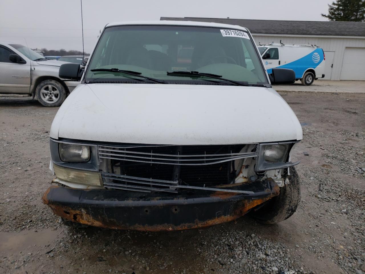 Photo 4 VIN: 1GCDM19X62B144929 - CHEVROLET ASTRO 