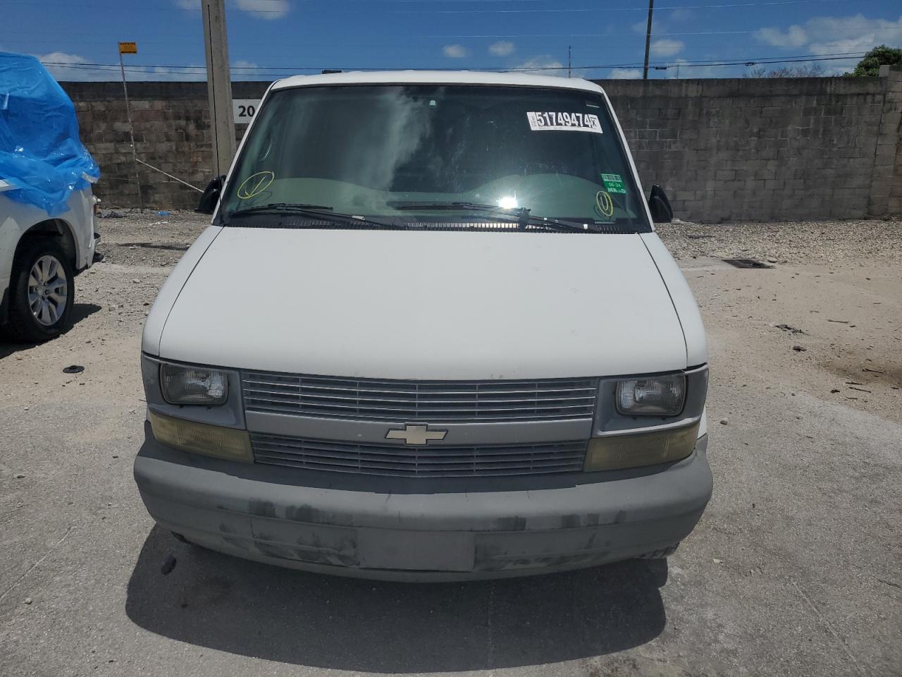 Photo 4 VIN: 1GCDM19XX4B105621 - CHEVROLET ASTRO 