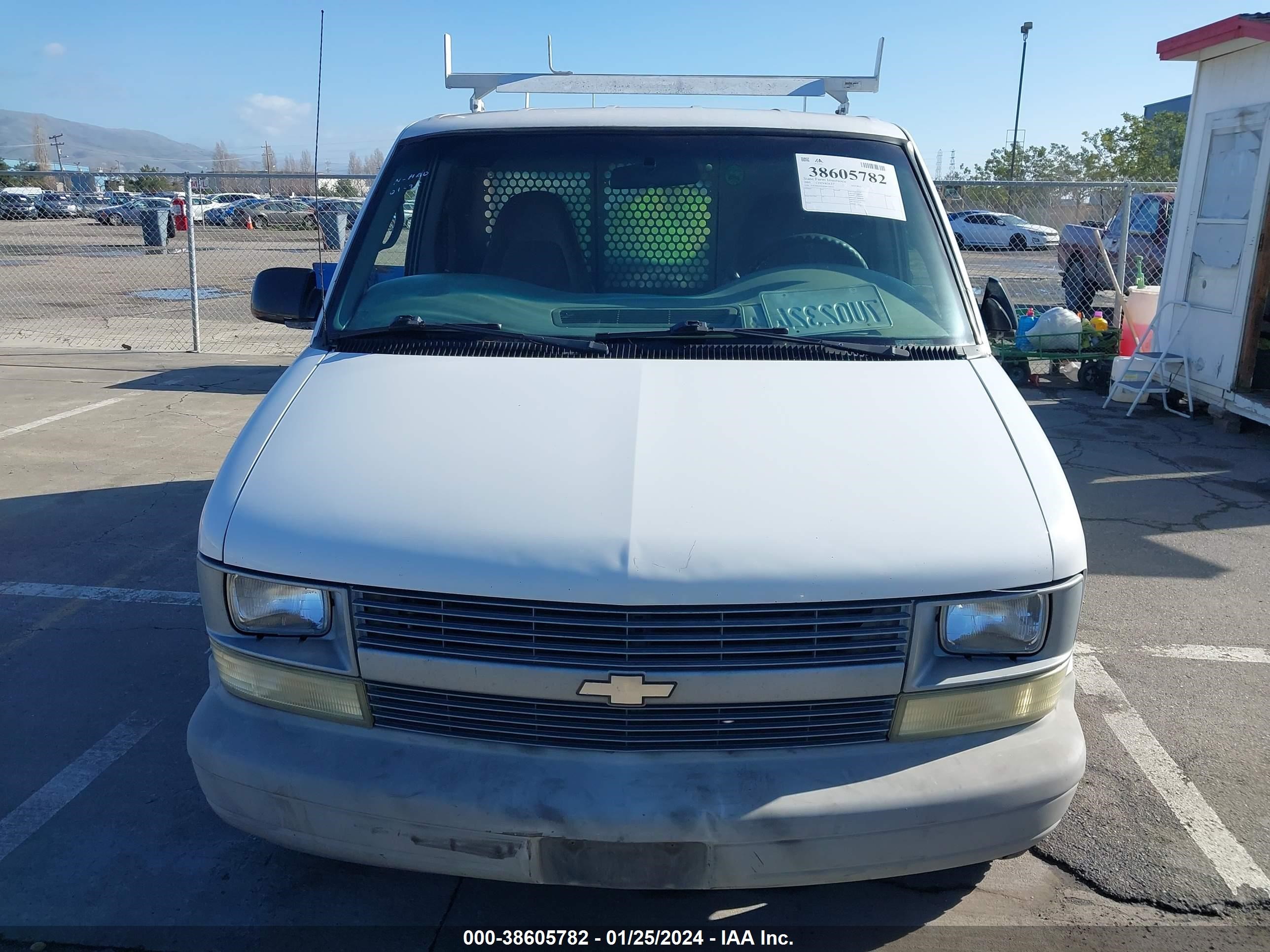 Photo 11 VIN: 1GCDM19XX5B114675 - CHEVROLET ASTRO 