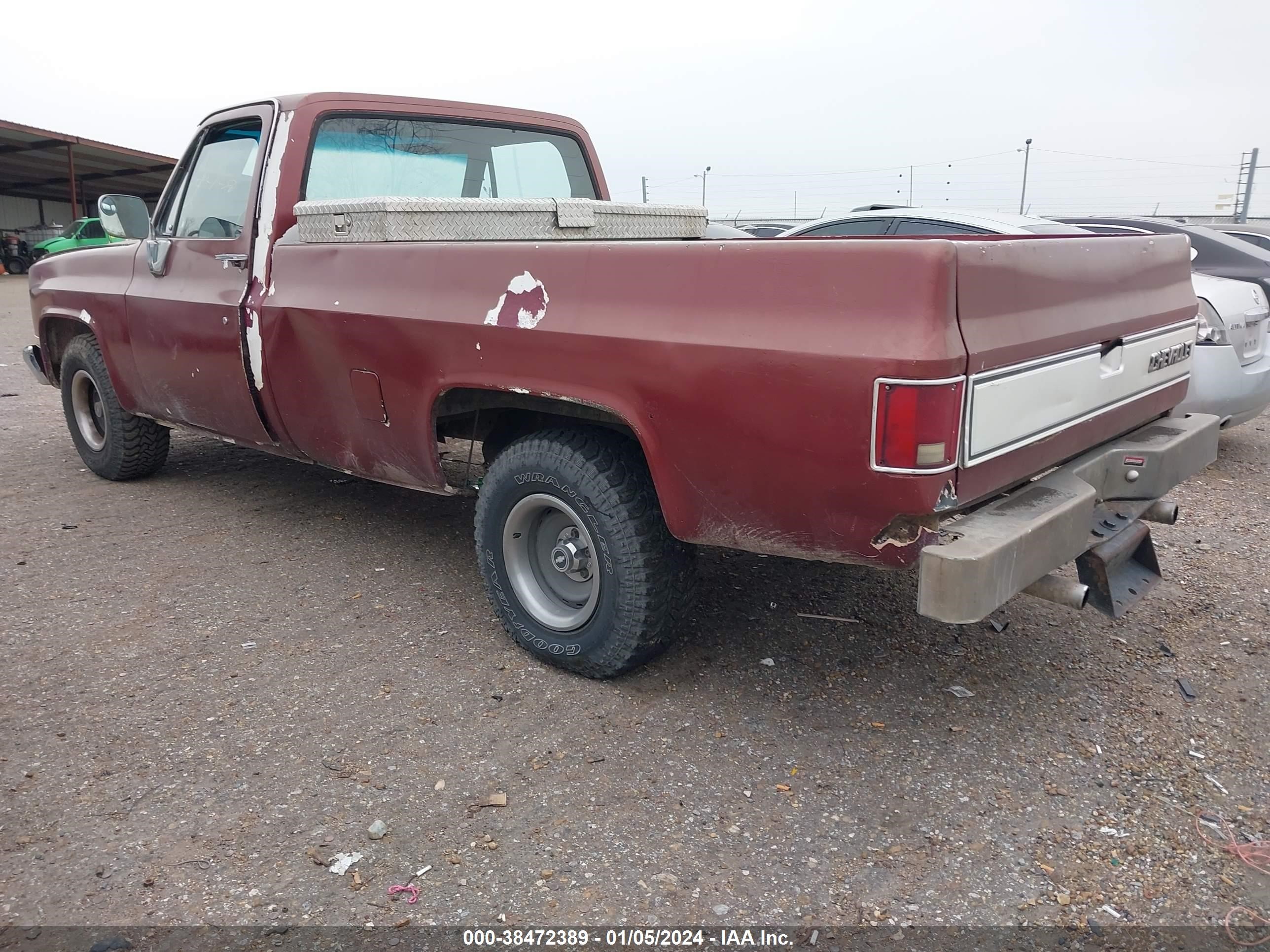 Photo 2 VIN: 1GCDR14H8HS103308 - CHEVROLET R10 