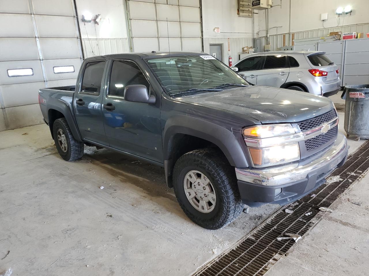 Photo 3 VIN: 1GCDS136068172332 - CHEVROLET COLORADO 