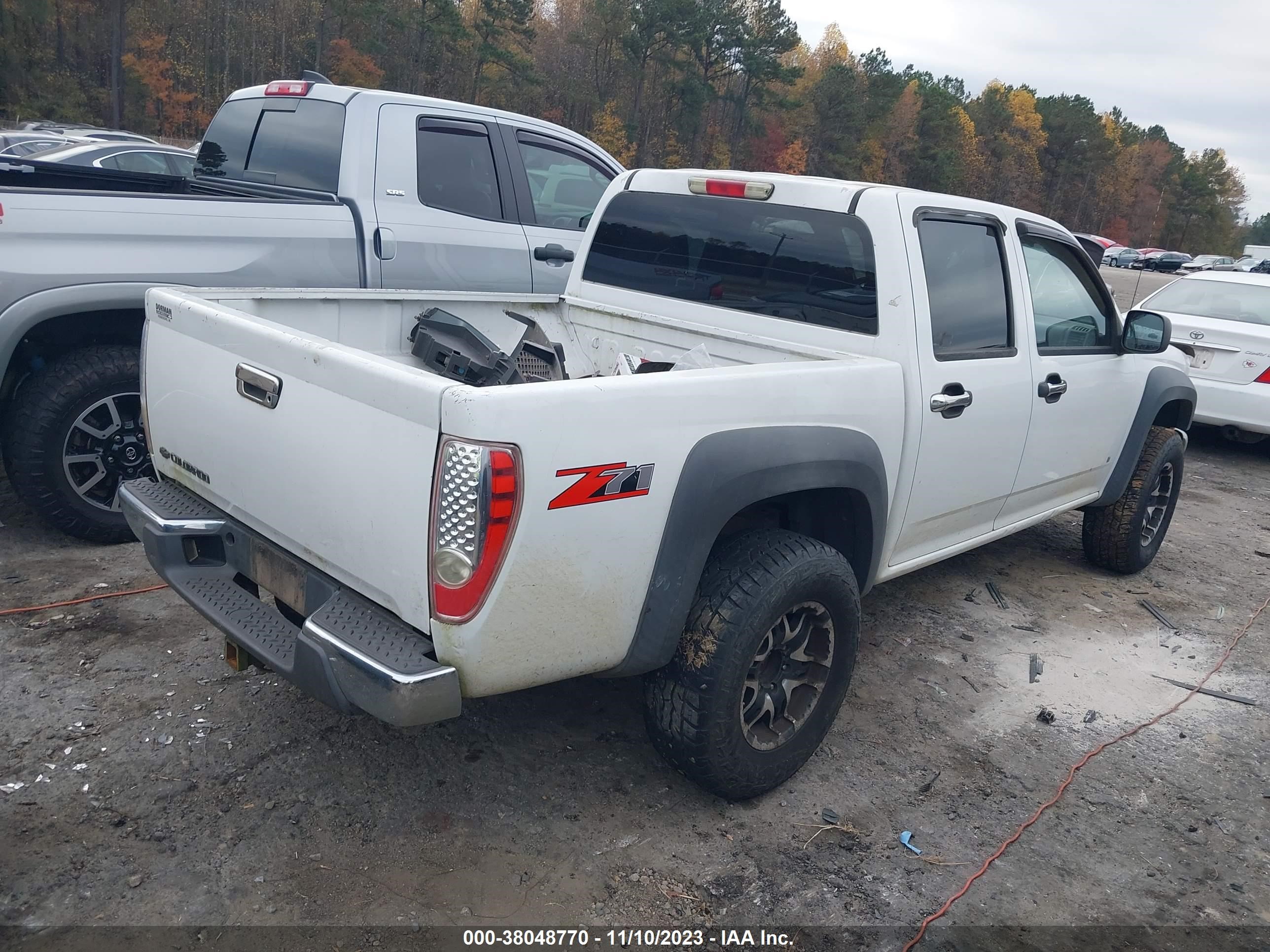 Photo 3 VIN: 1GCDS136368250862 - CHEVROLET COLORADO 