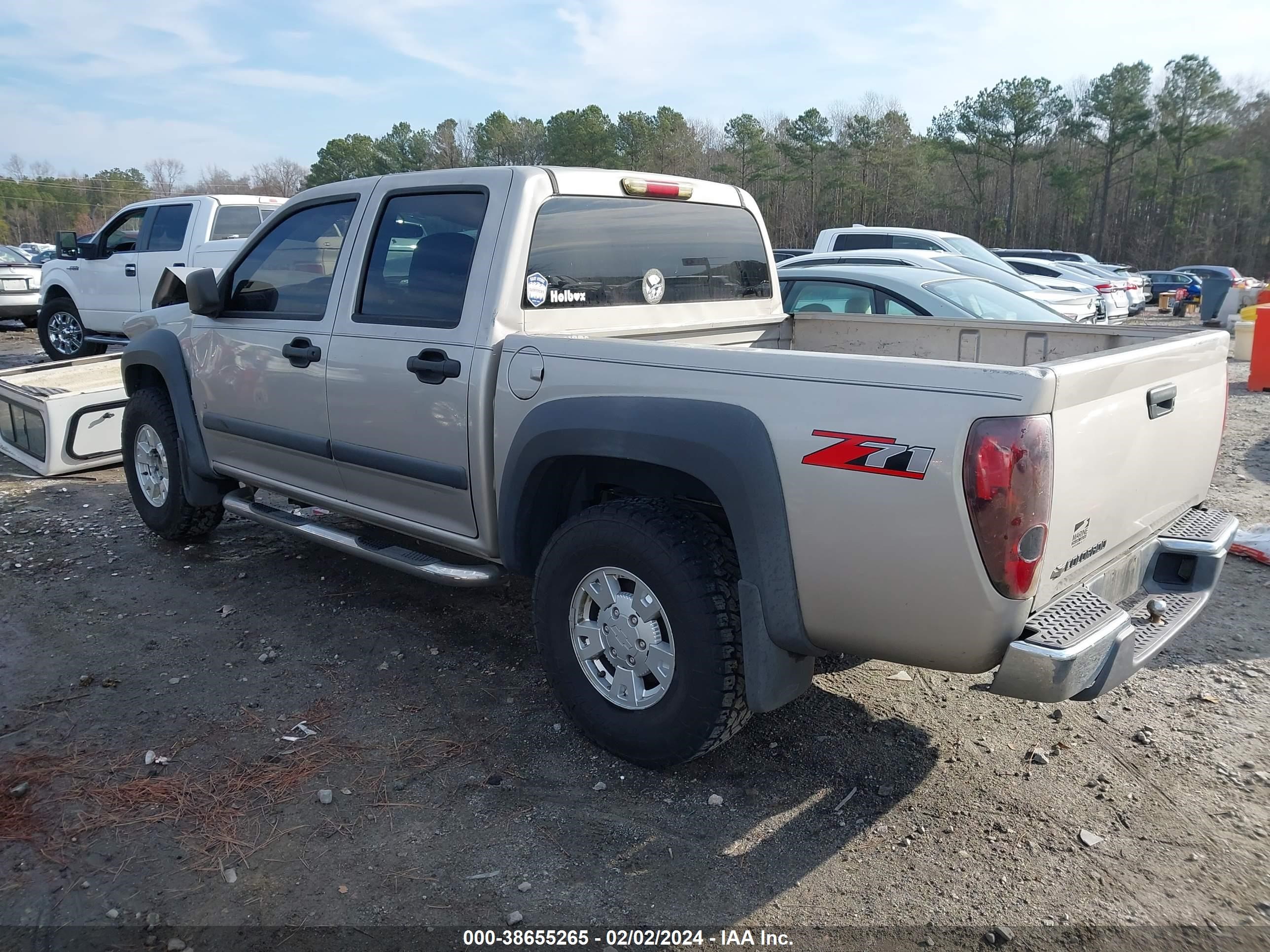 Photo 2 VIN: 1GCDS136668169211 - CHEVROLET COLORADO 