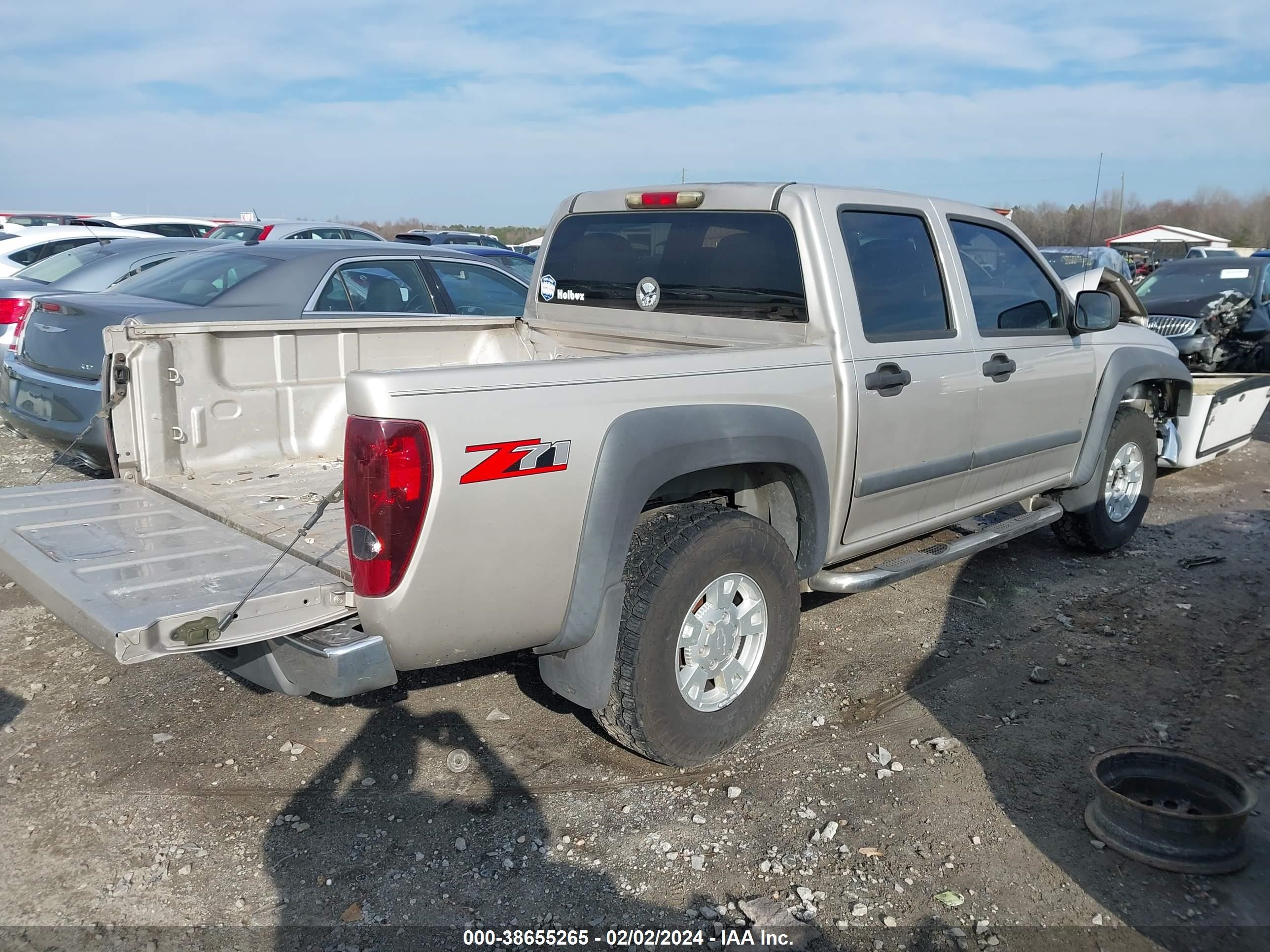 Photo 3 VIN: 1GCDS136668169211 - CHEVROLET COLORADO 