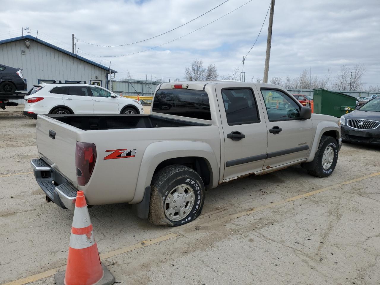 Photo 2 VIN: 1GCDS136X48146608 - CHEVROLET COLORADO 