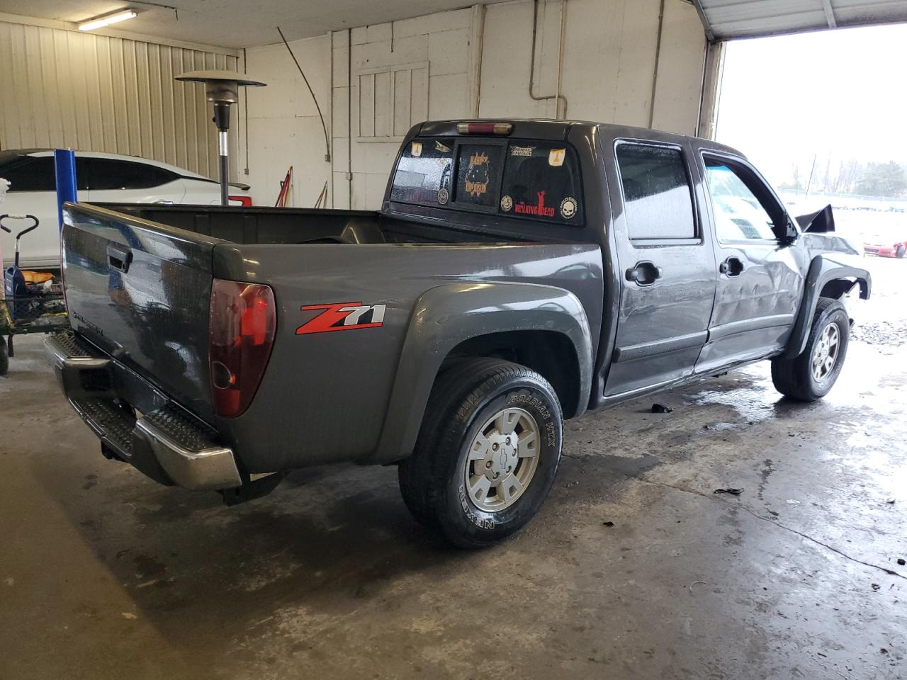 Photo 2 VIN: 1GCDS13E088104865 - CHEVROLET COLORADO 