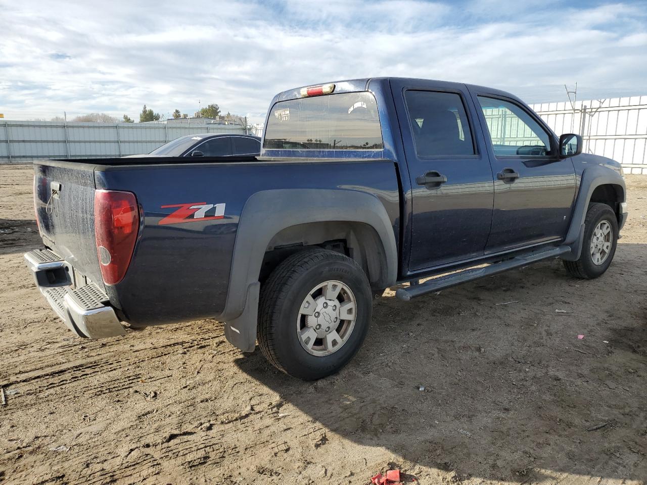 Photo 2 VIN: 1GCDS13E178185809 - CHEVROLET COLORADO 