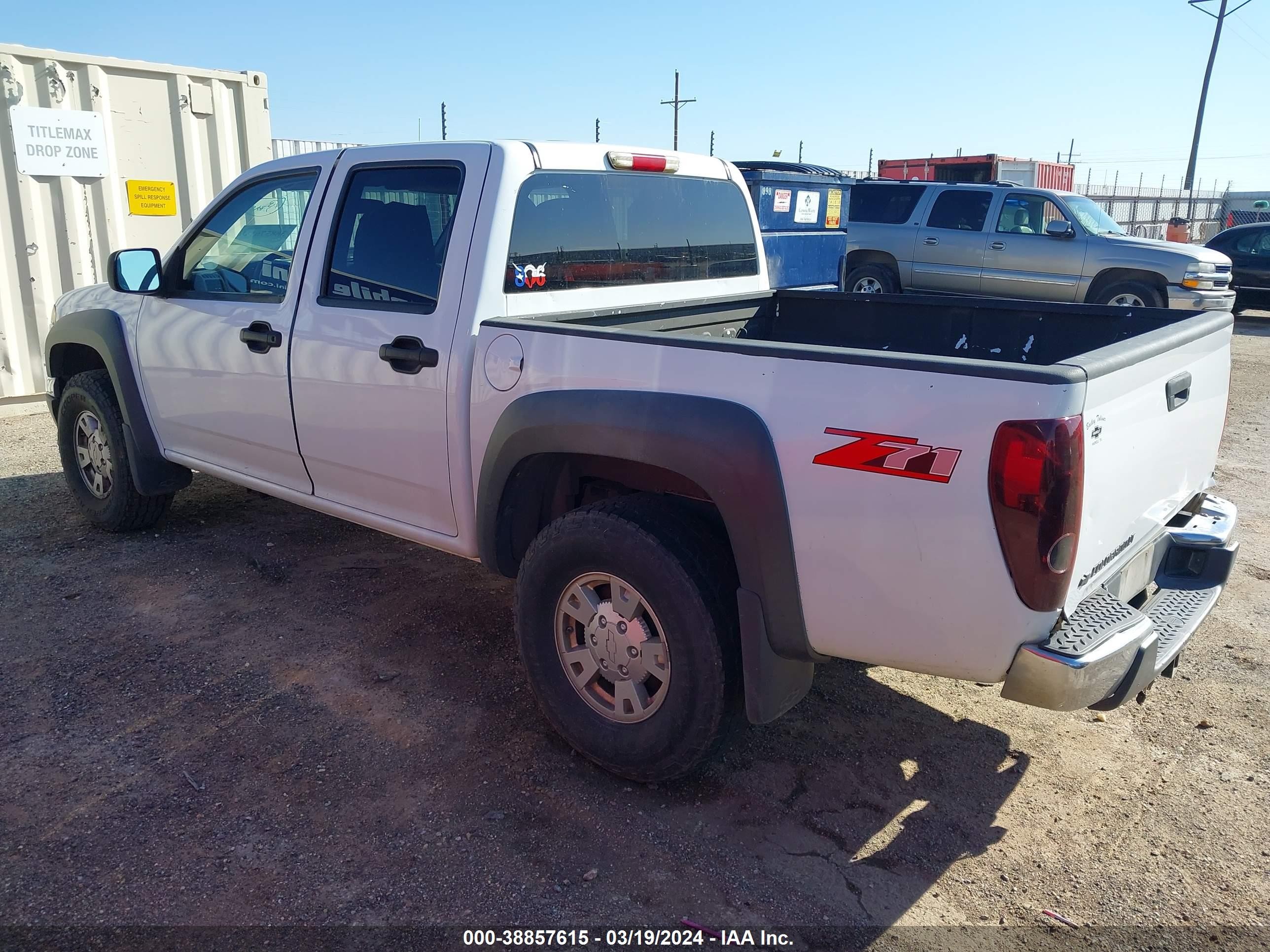 Photo 2 VIN: 1GCDS13EX78141517 - CHEVROLET COLORADO 