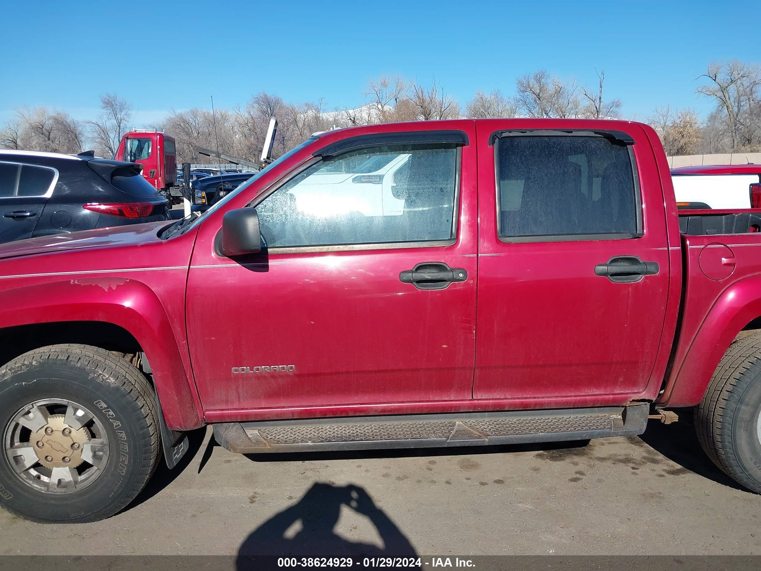 Photo 13 VIN: 1GCDT136058156210 - CHEVROLET COLORADO 