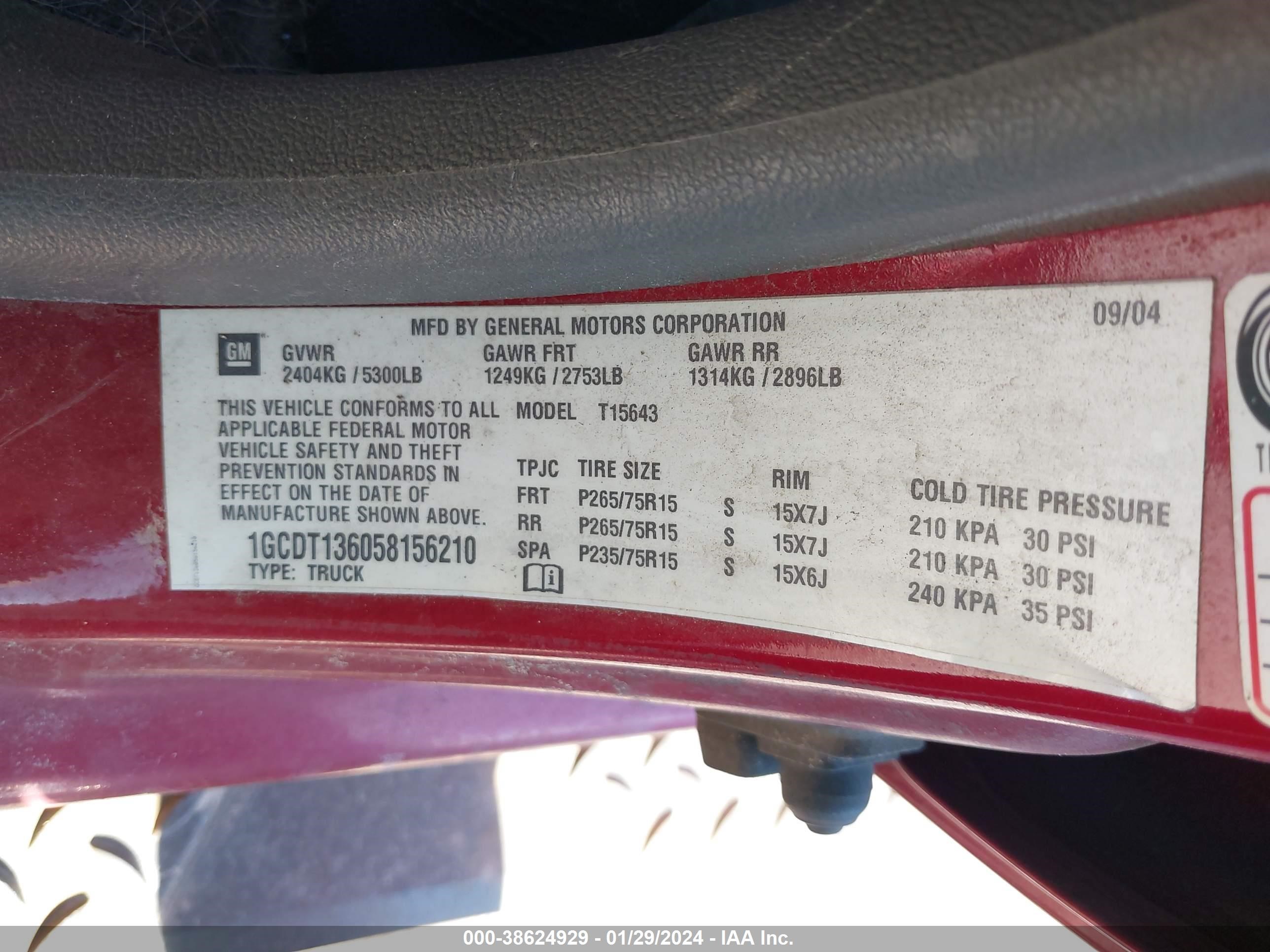 Photo 8 VIN: 1GCDT136058156210 - CHEVROLET COLORADO 