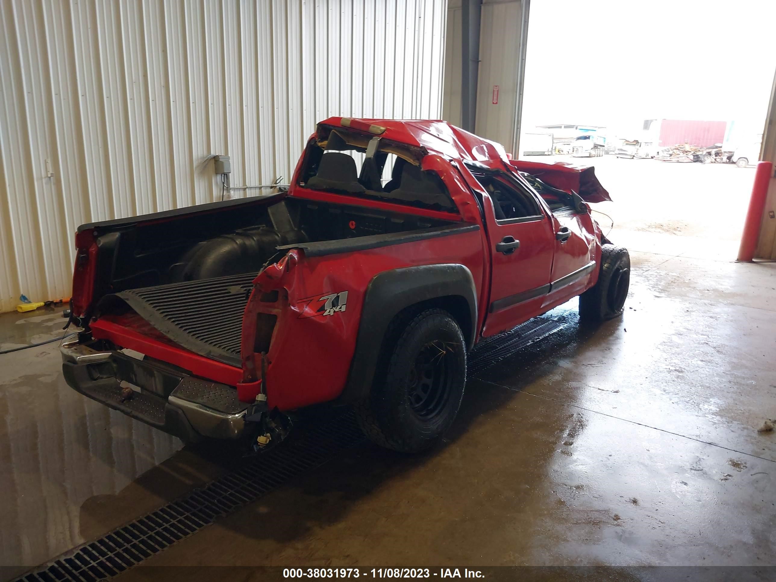 Photo 3 VIN: 1GCDT136068318449 - CHEVROLET COLORADO 