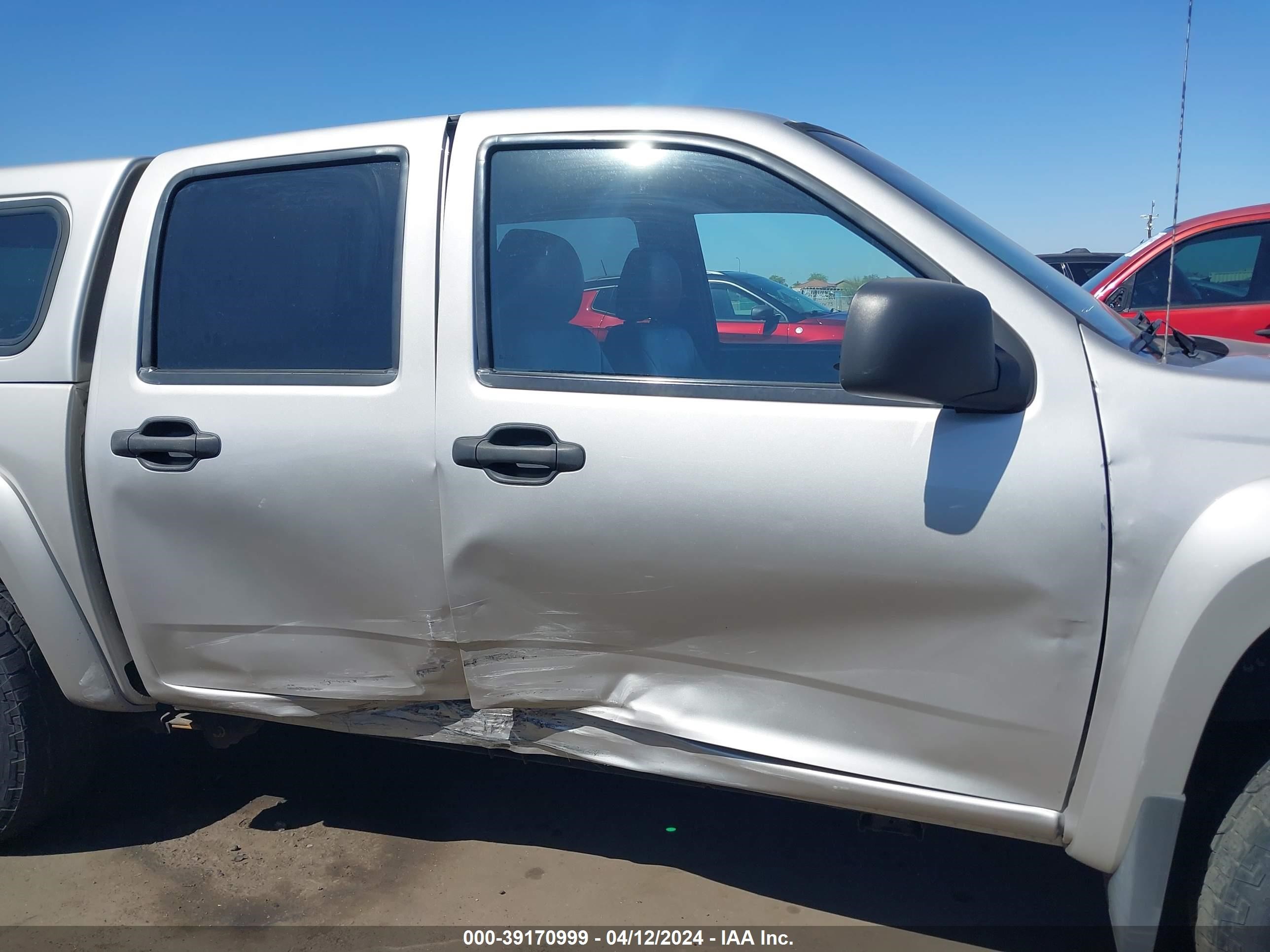 Photo 12 VIN: 1GCDT136168258732 - CHEVROLET COLORADO 