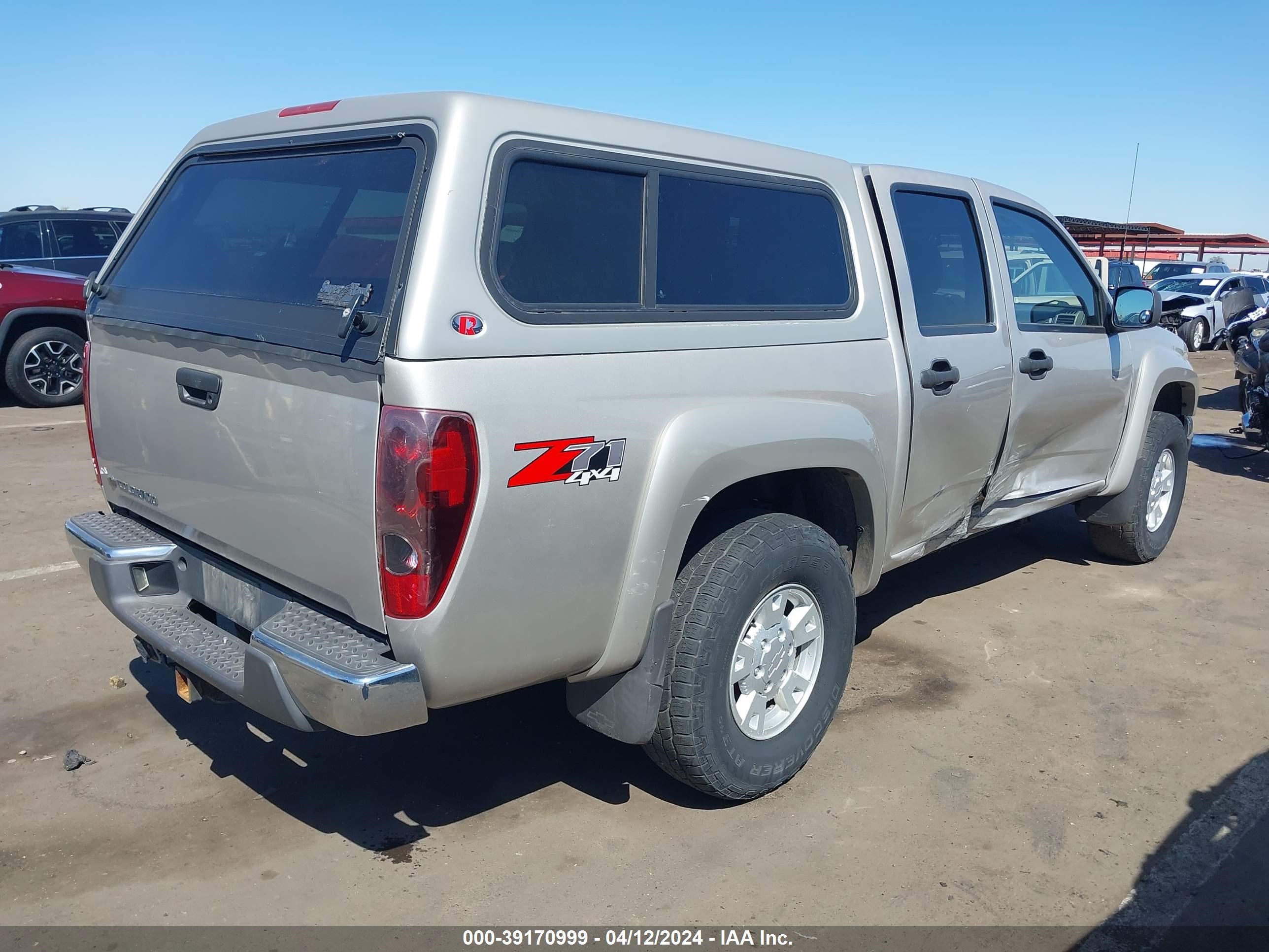 Photo 3 VIN: 1GCDT136168258732 - CHEVROLET COLORADO 