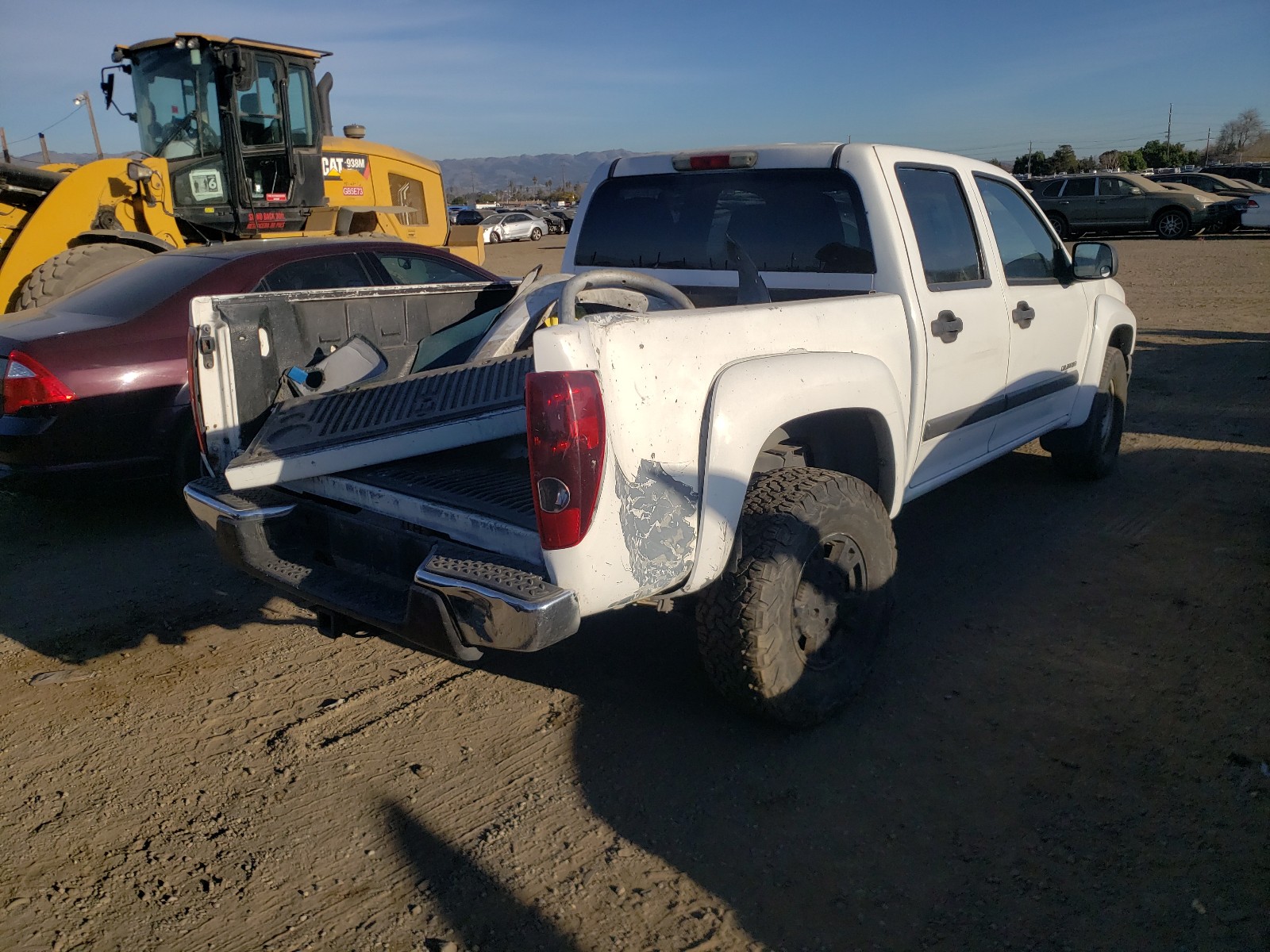 Photo 3 VIN: 1GCDT136358178928 - CHEVROLET COLORADO 