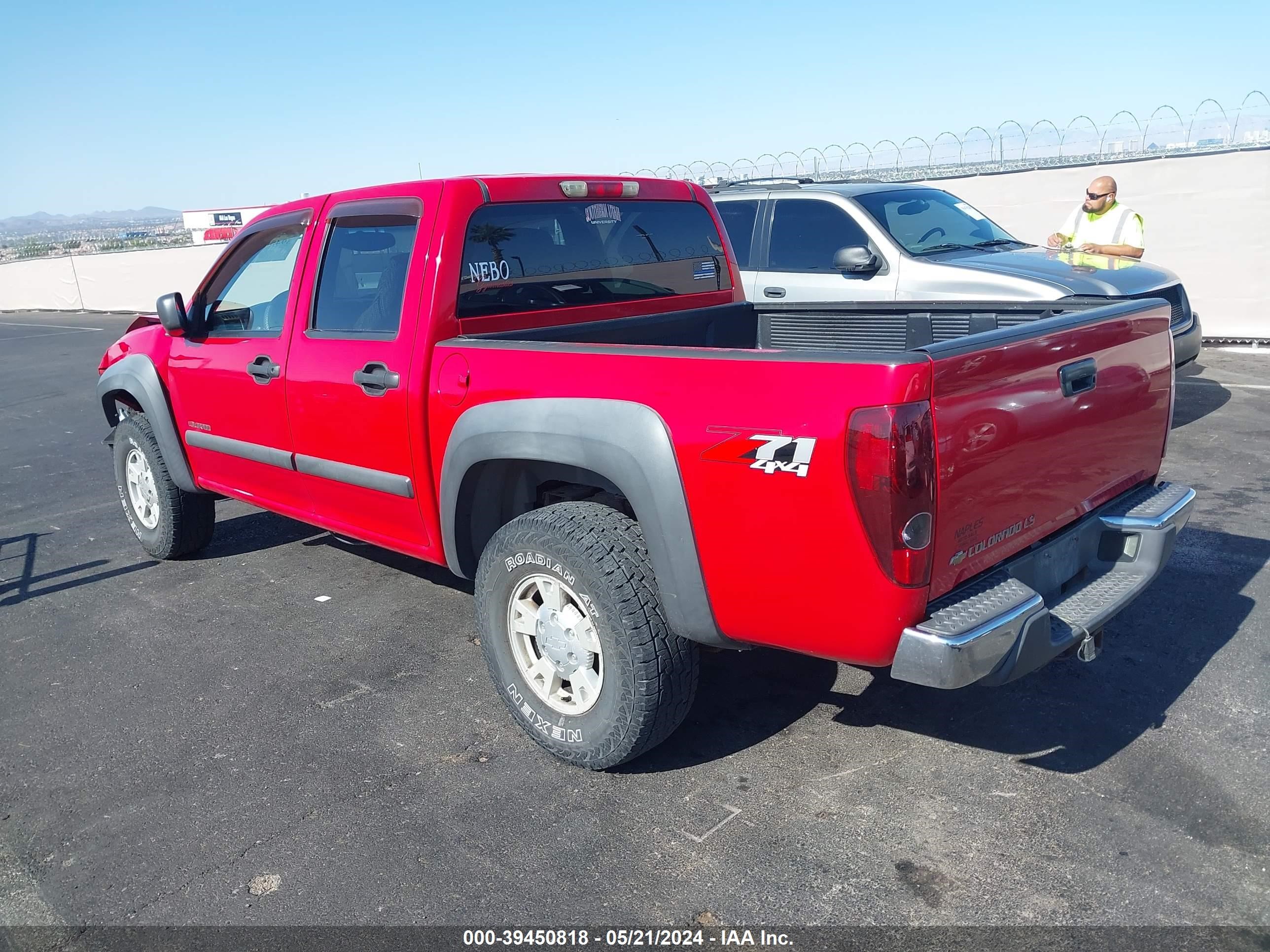 Photo 2 VIN: 1GCDT136458228476 - CHEVROLET COLORADO 