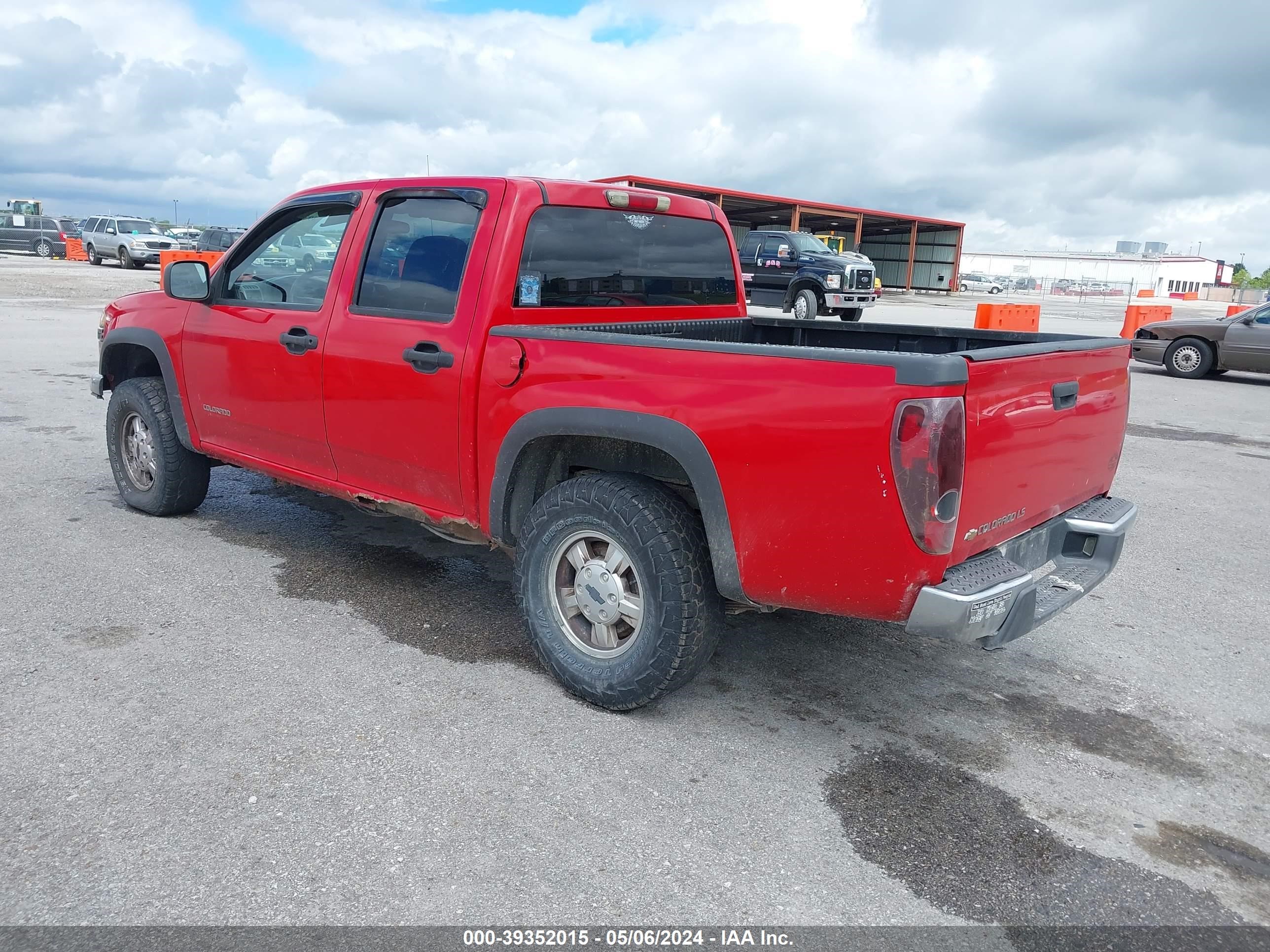 Photo 2 VIN: 1GCDT136658115063 - CHEVROLET COLORADO 